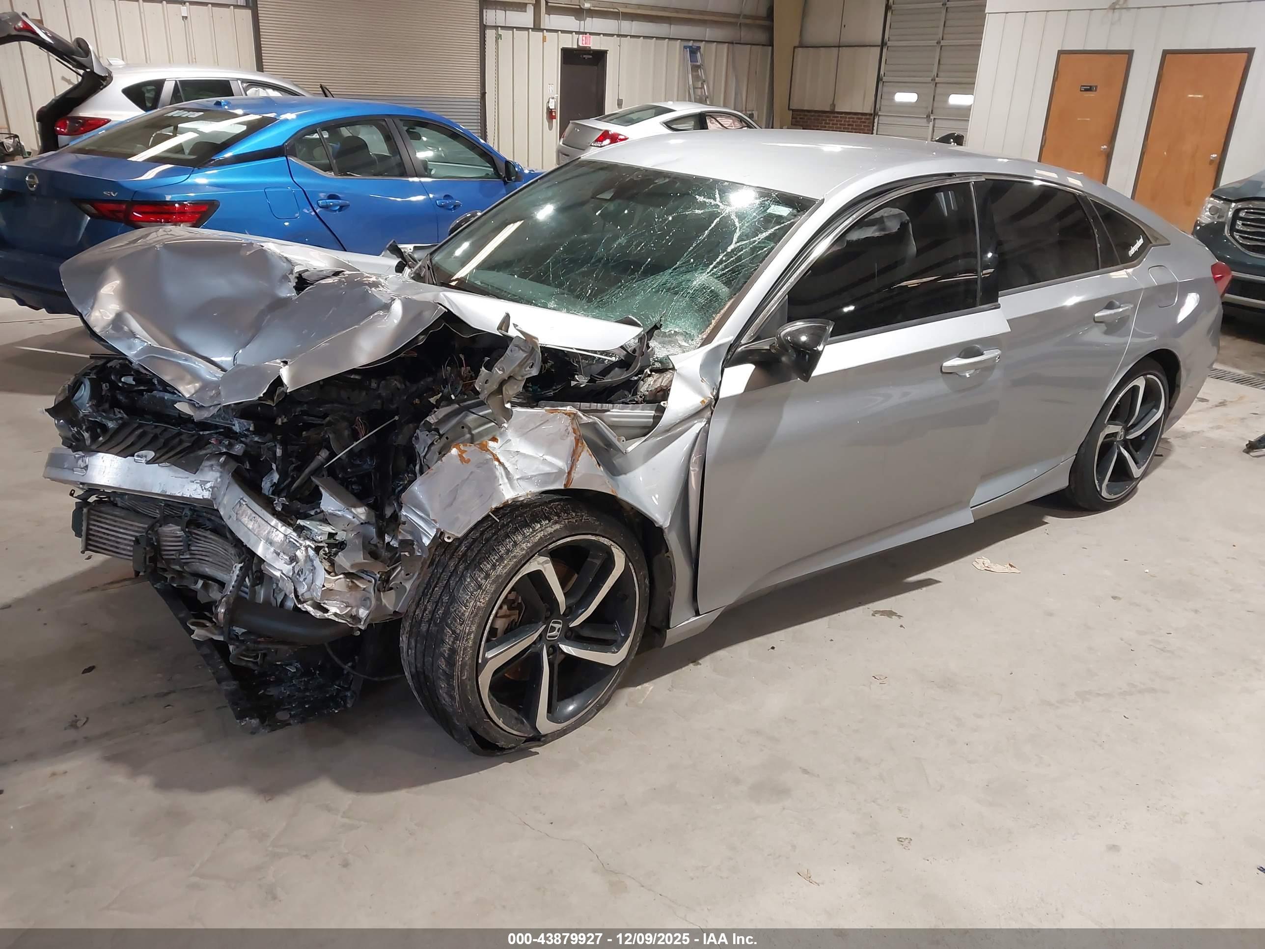 HONDA ACCORD image 2