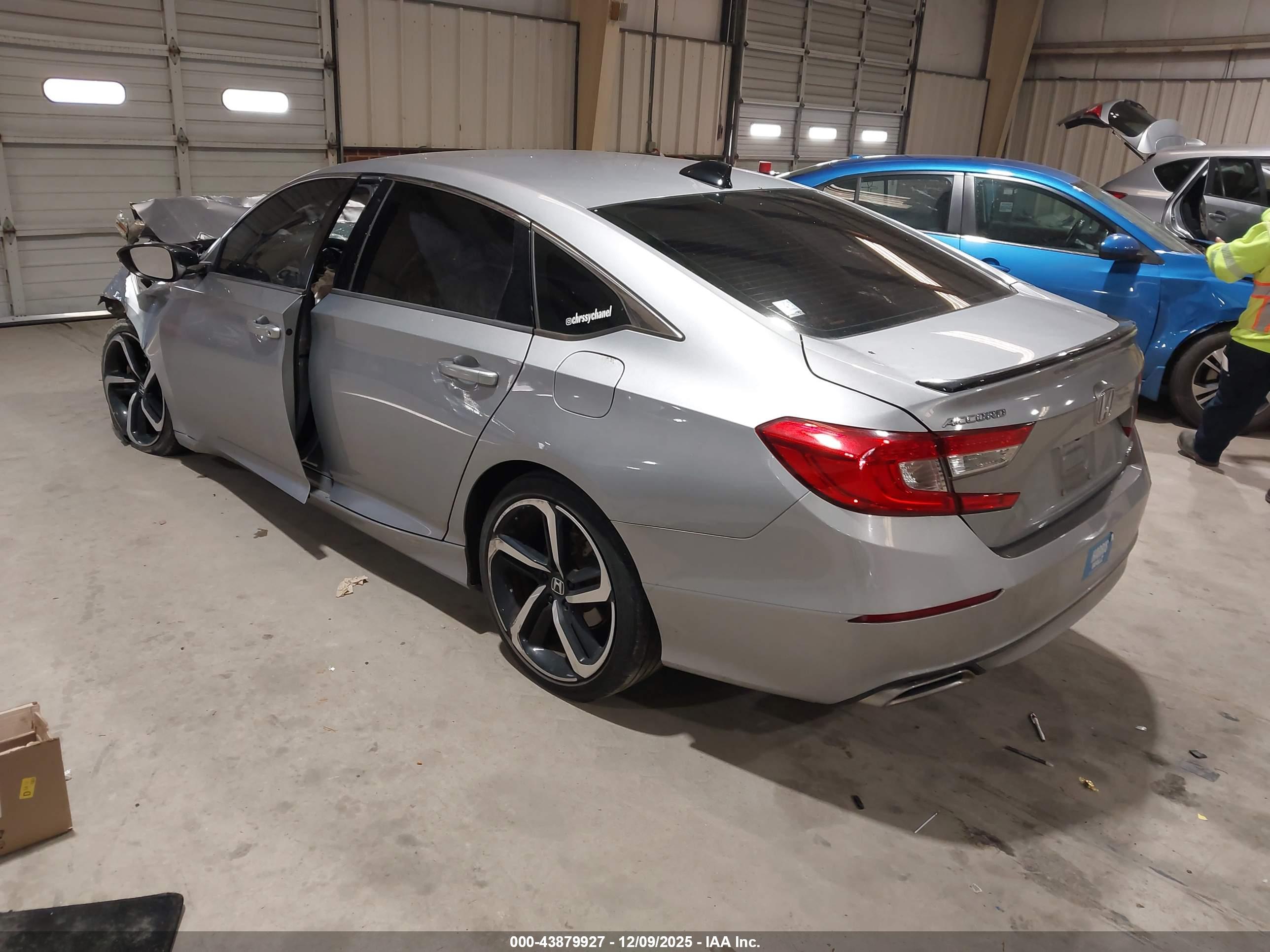 HONDA ACCORD image 3