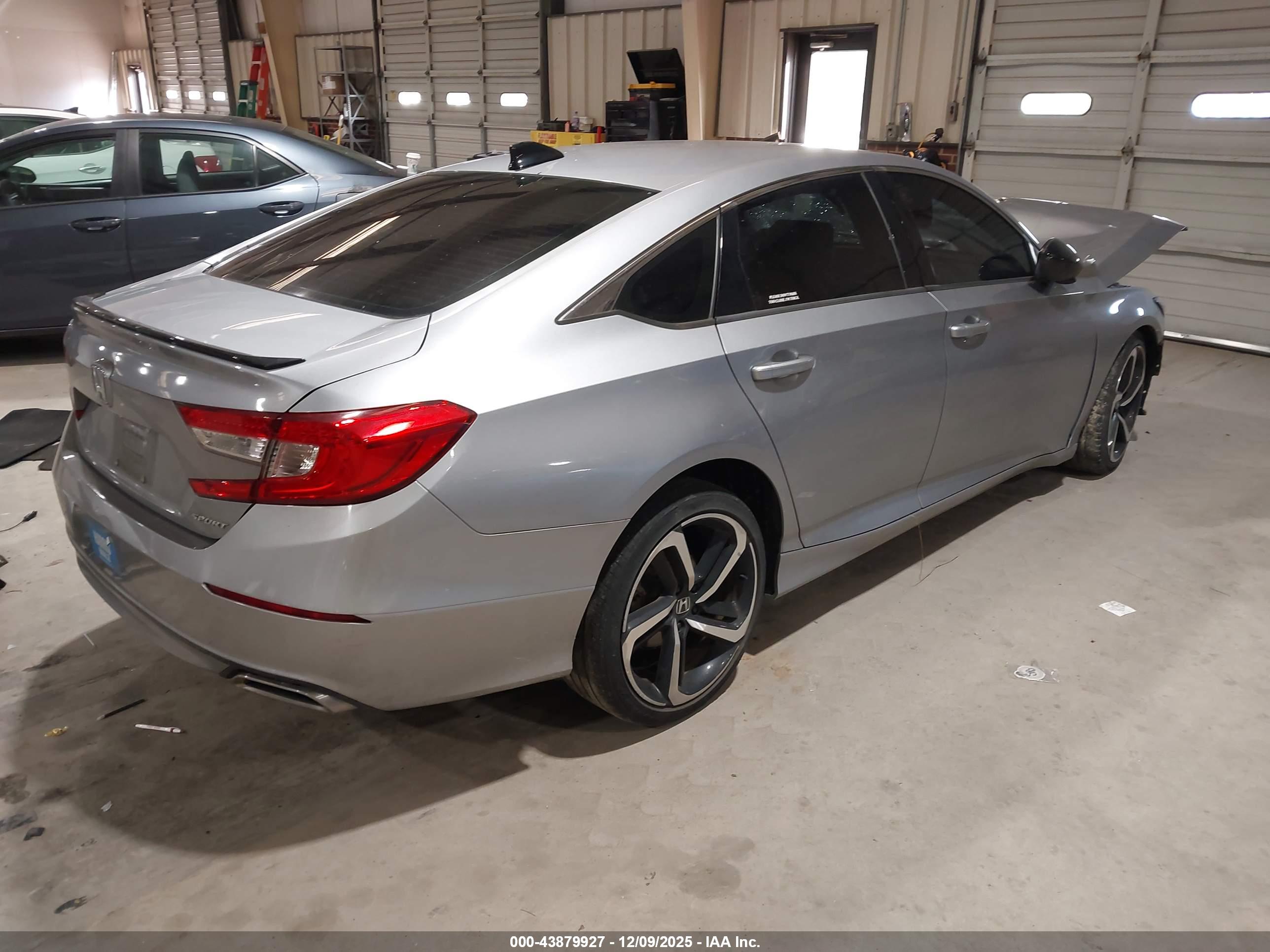HONDA ACCORD image 4