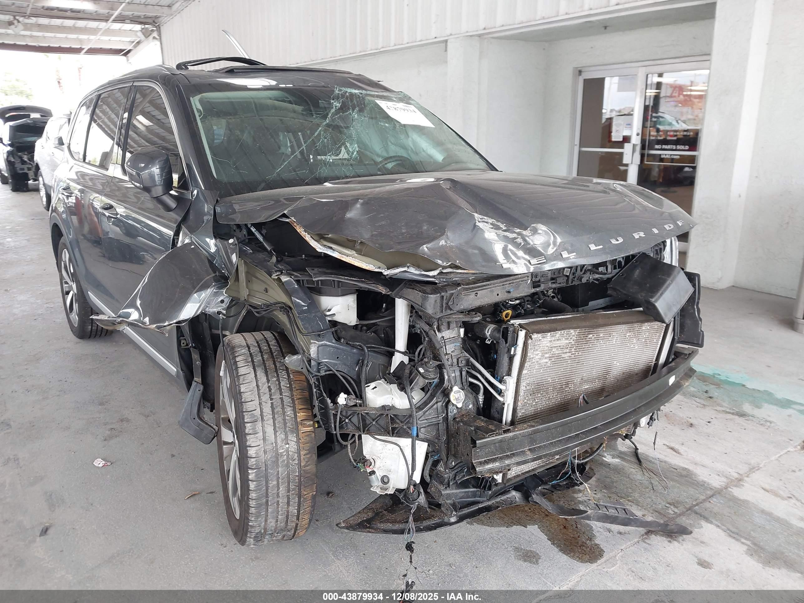 KIA TELLURIDE image 6