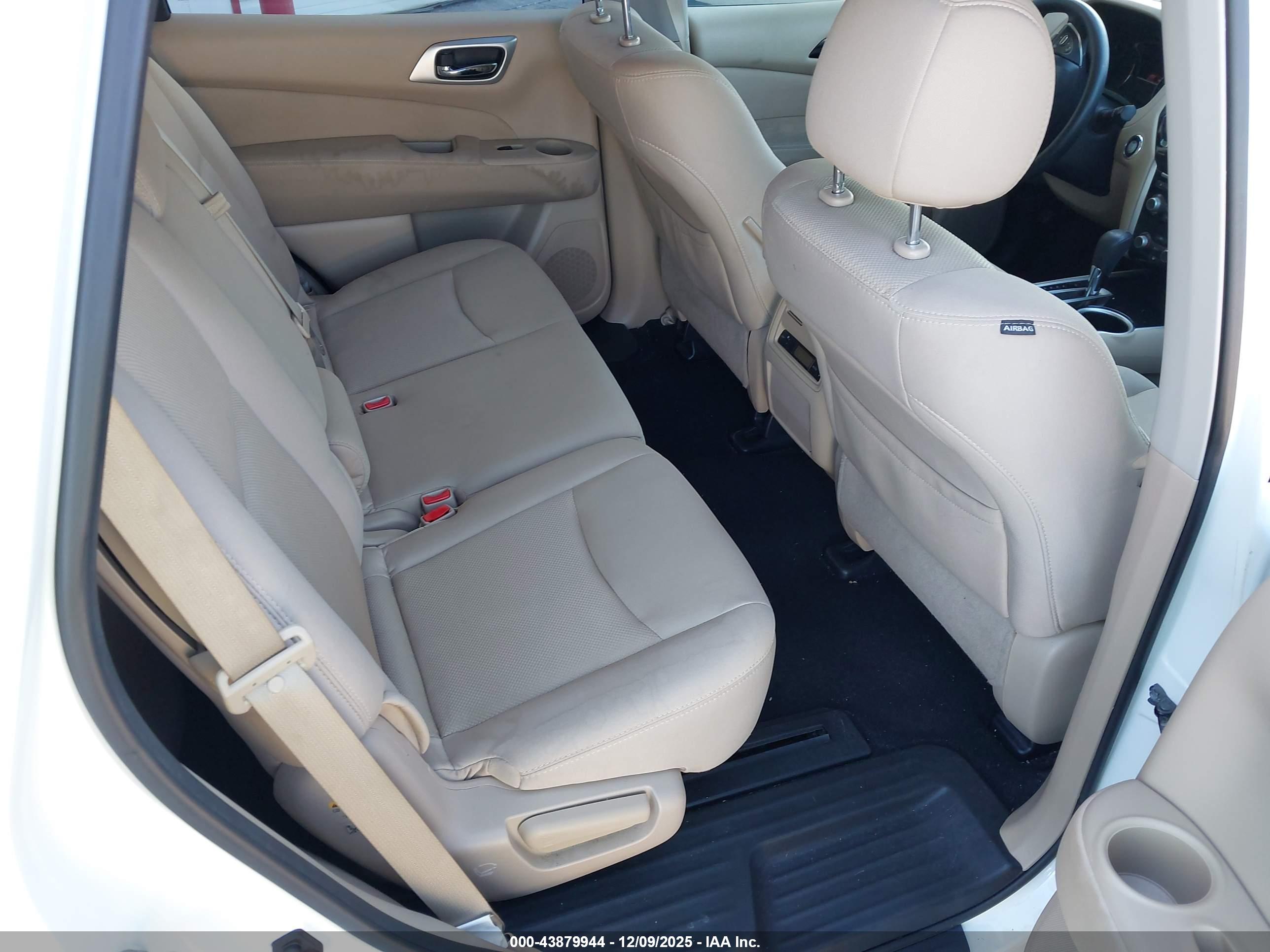 NISSAN PATHFINDER image 8