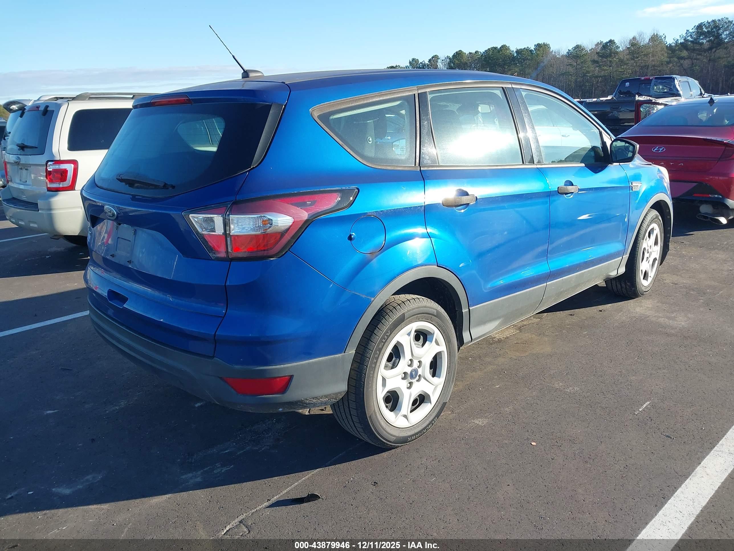 FORD ESCAPE image 4