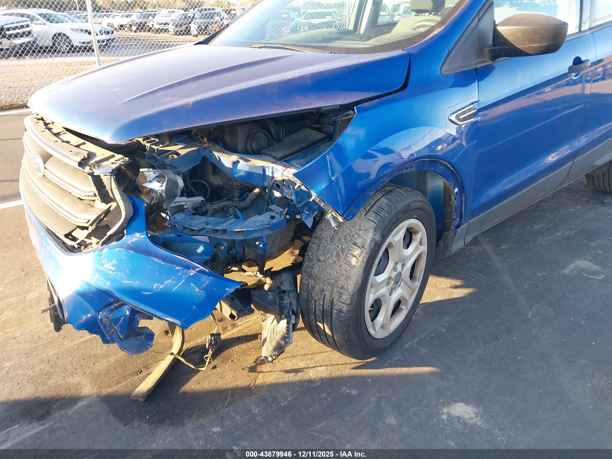 FORD ESCAPE image 6