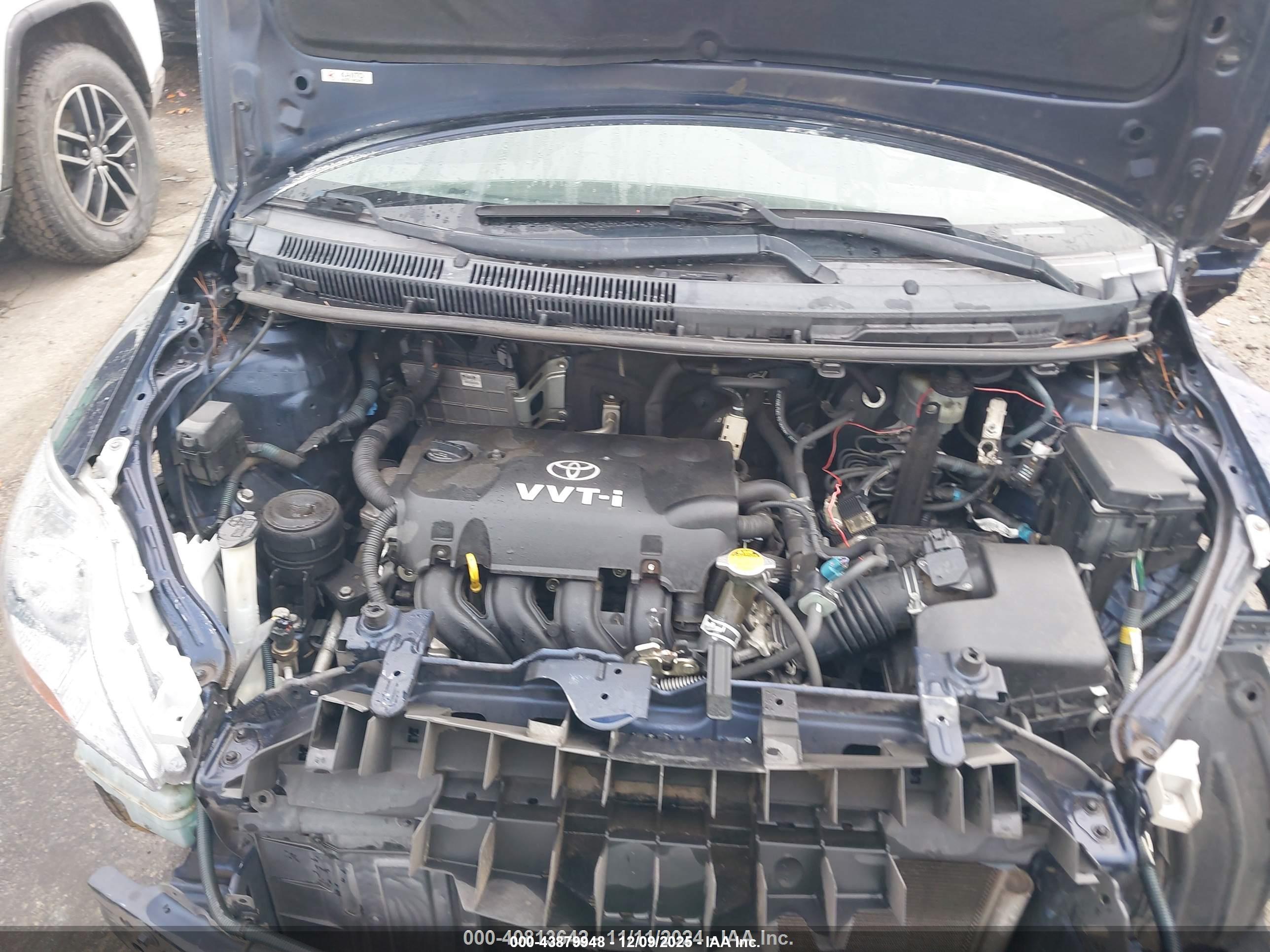 TOYOTA YARIS image 10