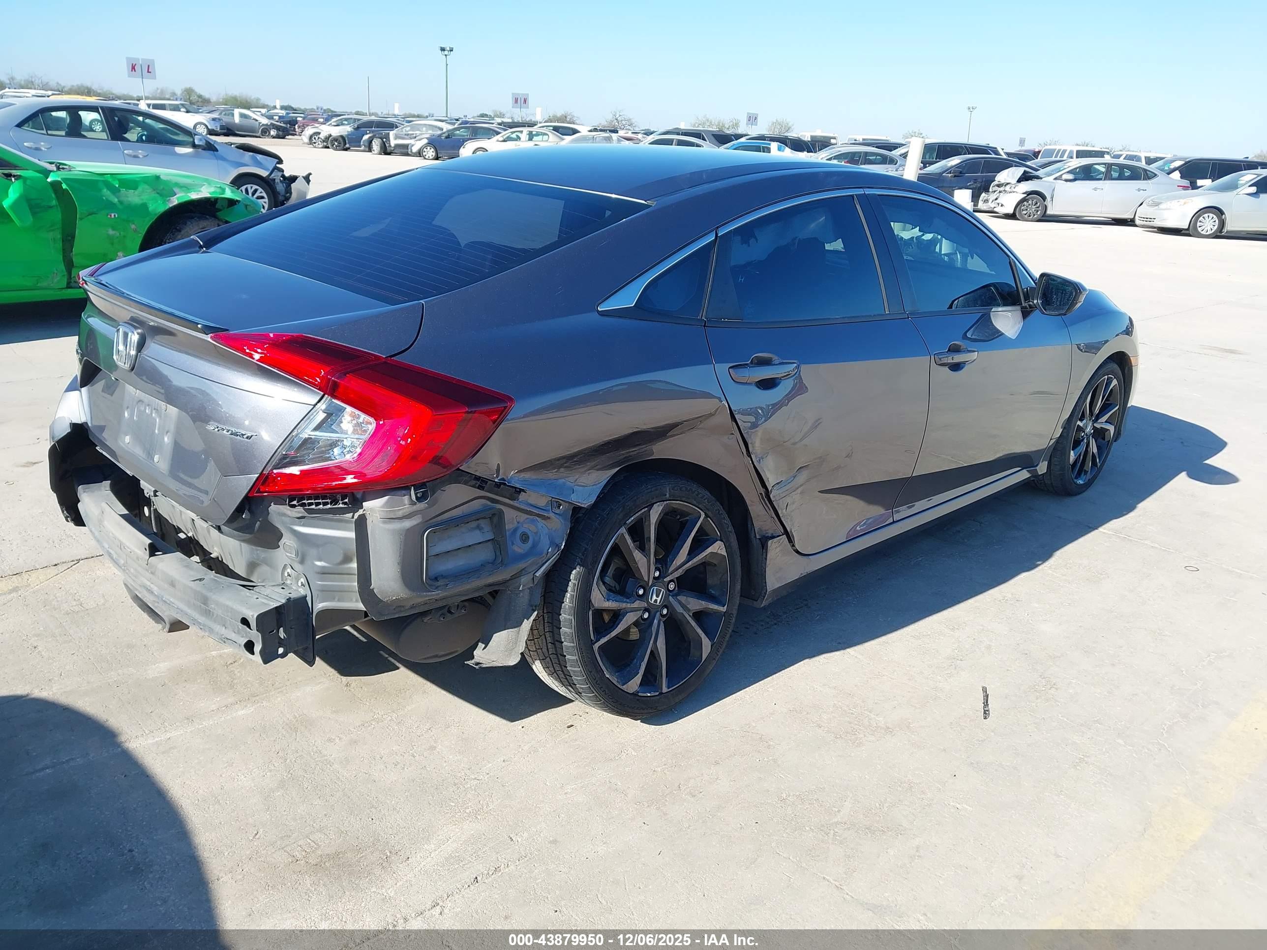 HONDA CIVIC image 4