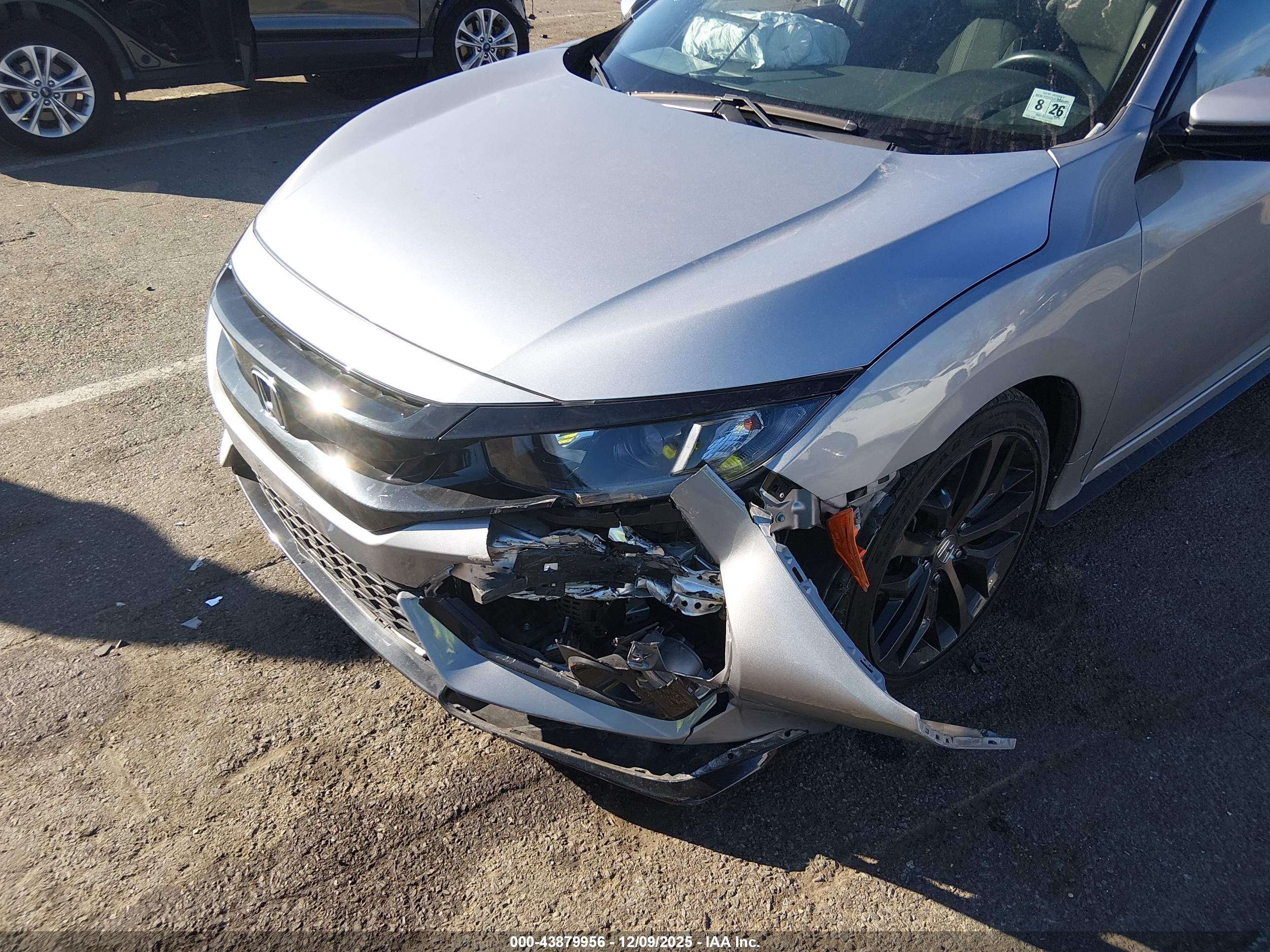 HONDA CIVIC image 6