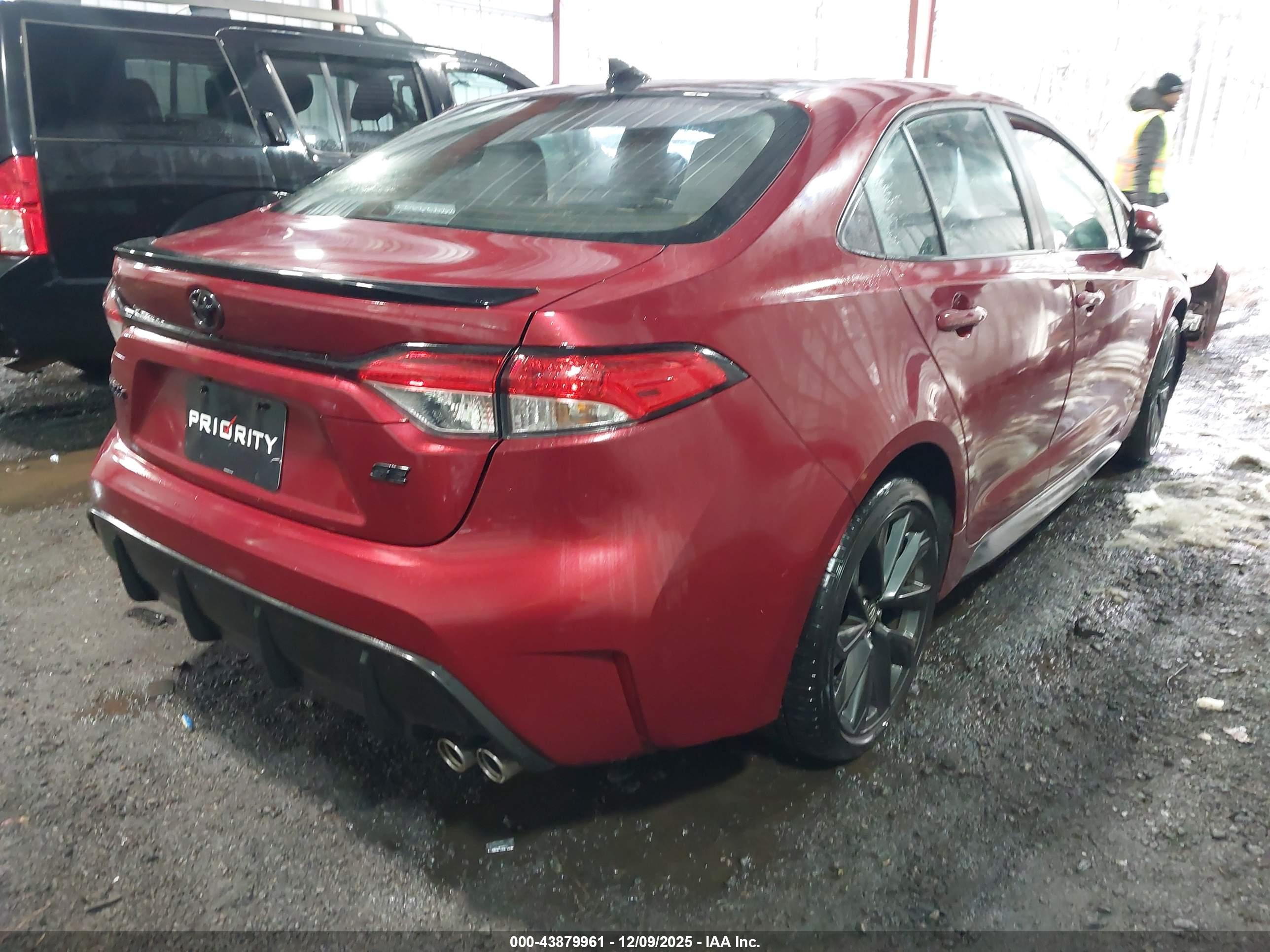 TOYOTA COROLLA image 4