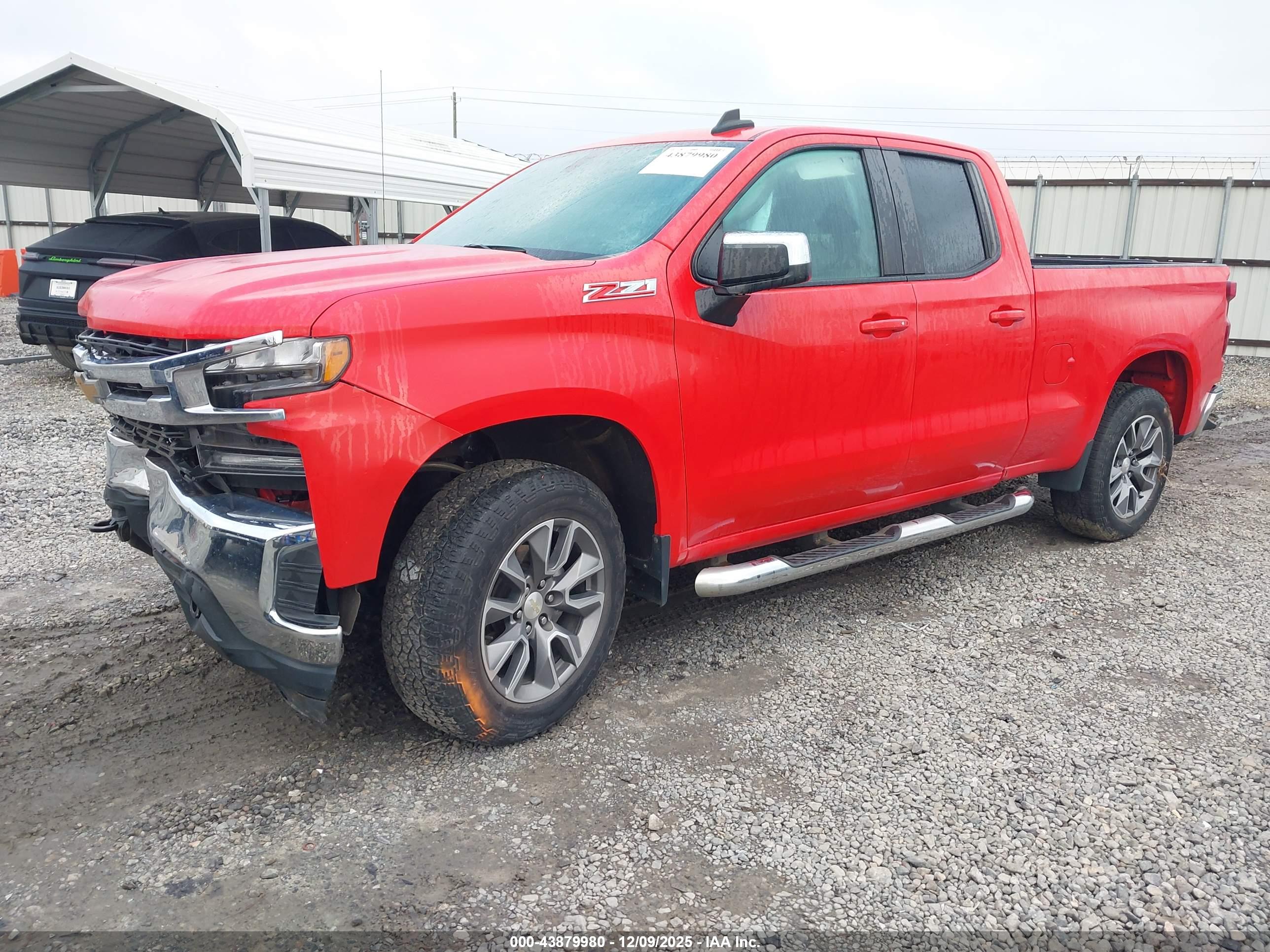 CHEVROLET SILVERADO image 2
