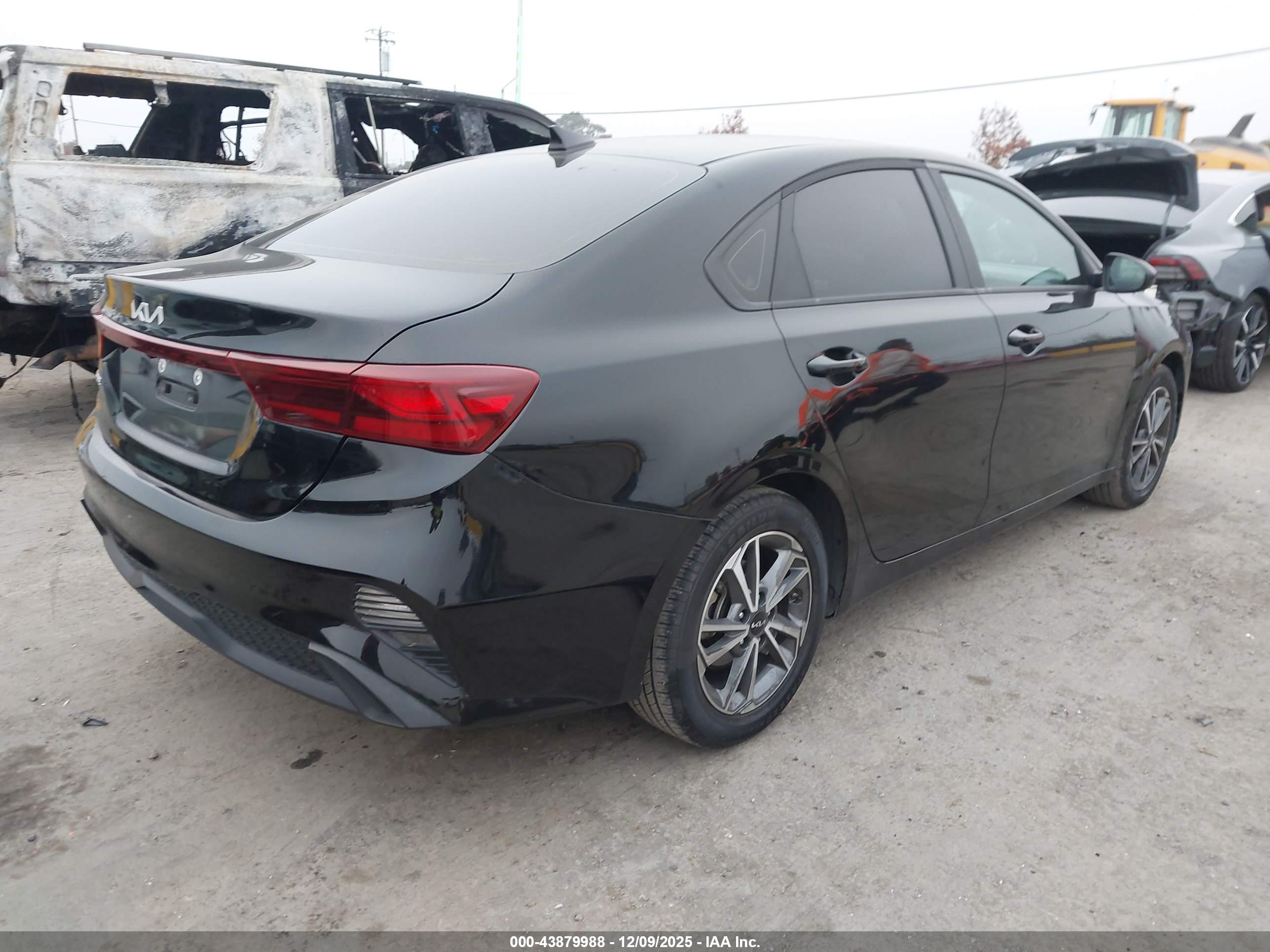 KIA FORTE image 4