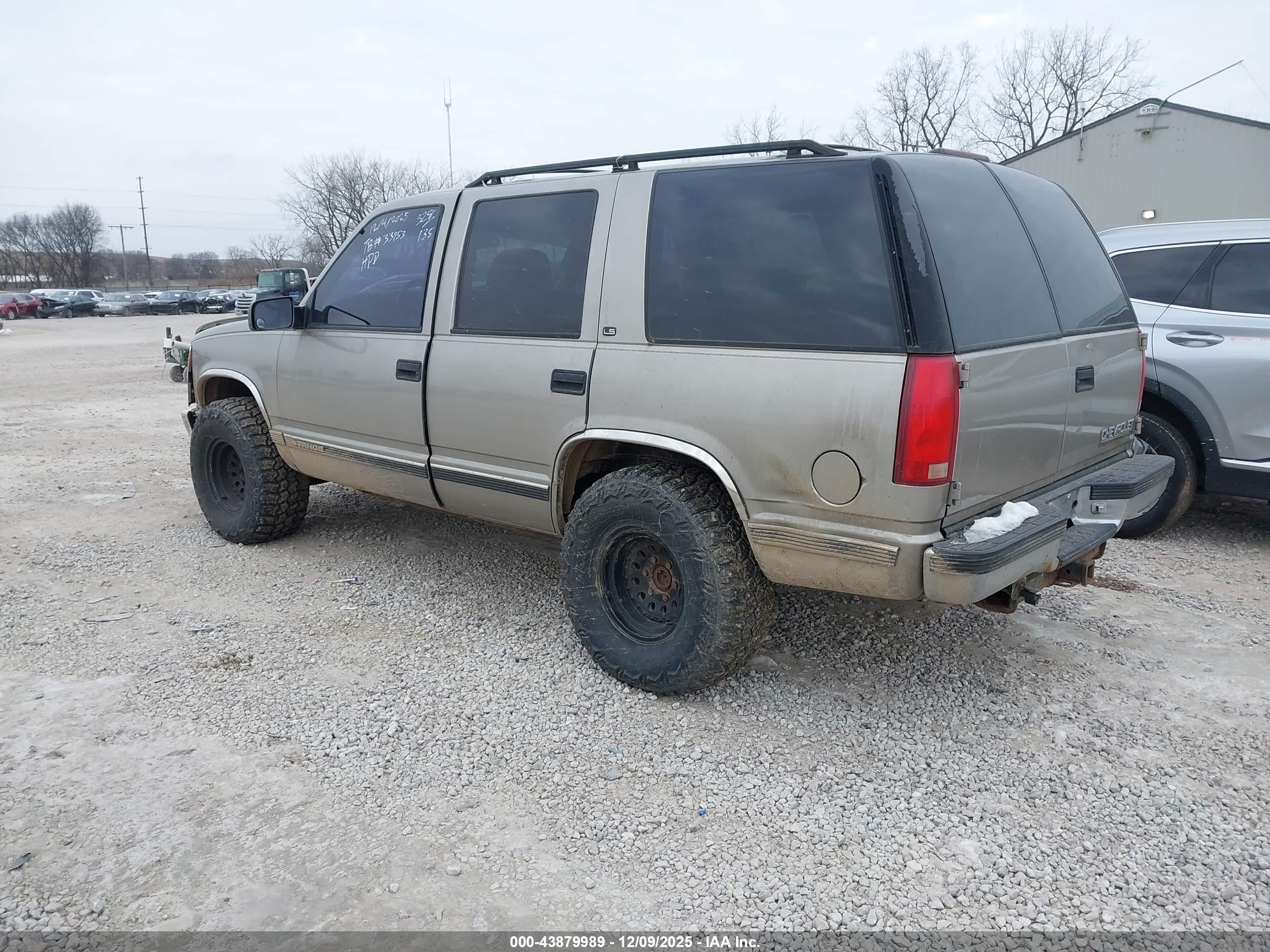 CHEVROLET TAHOE image 3