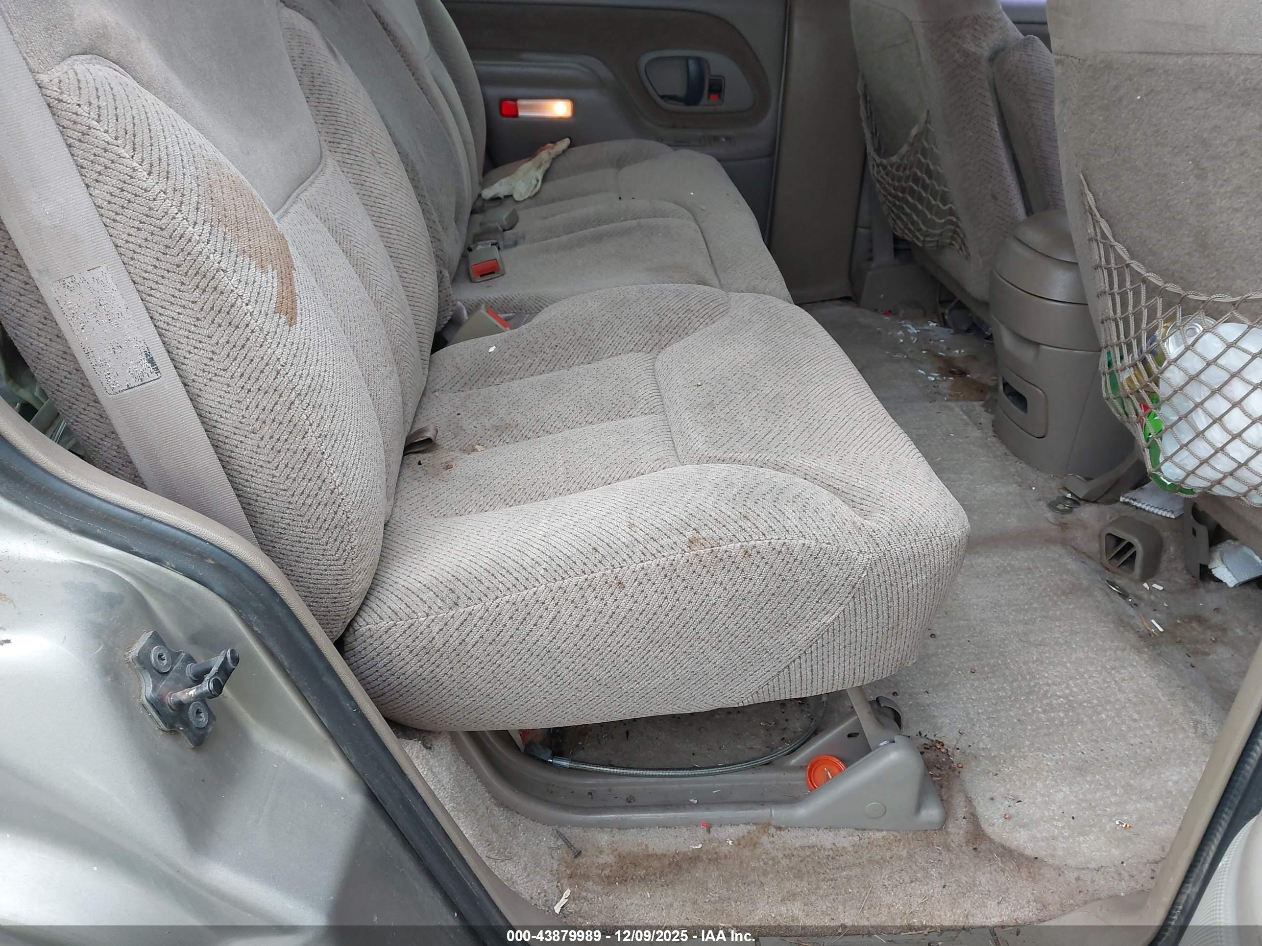CHEVROLET TAHOE image 8
