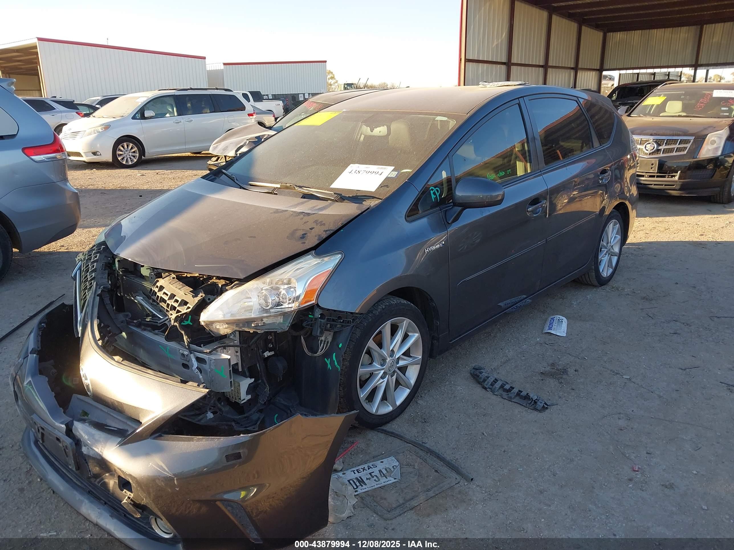 TOYOTA PRIUS image 2