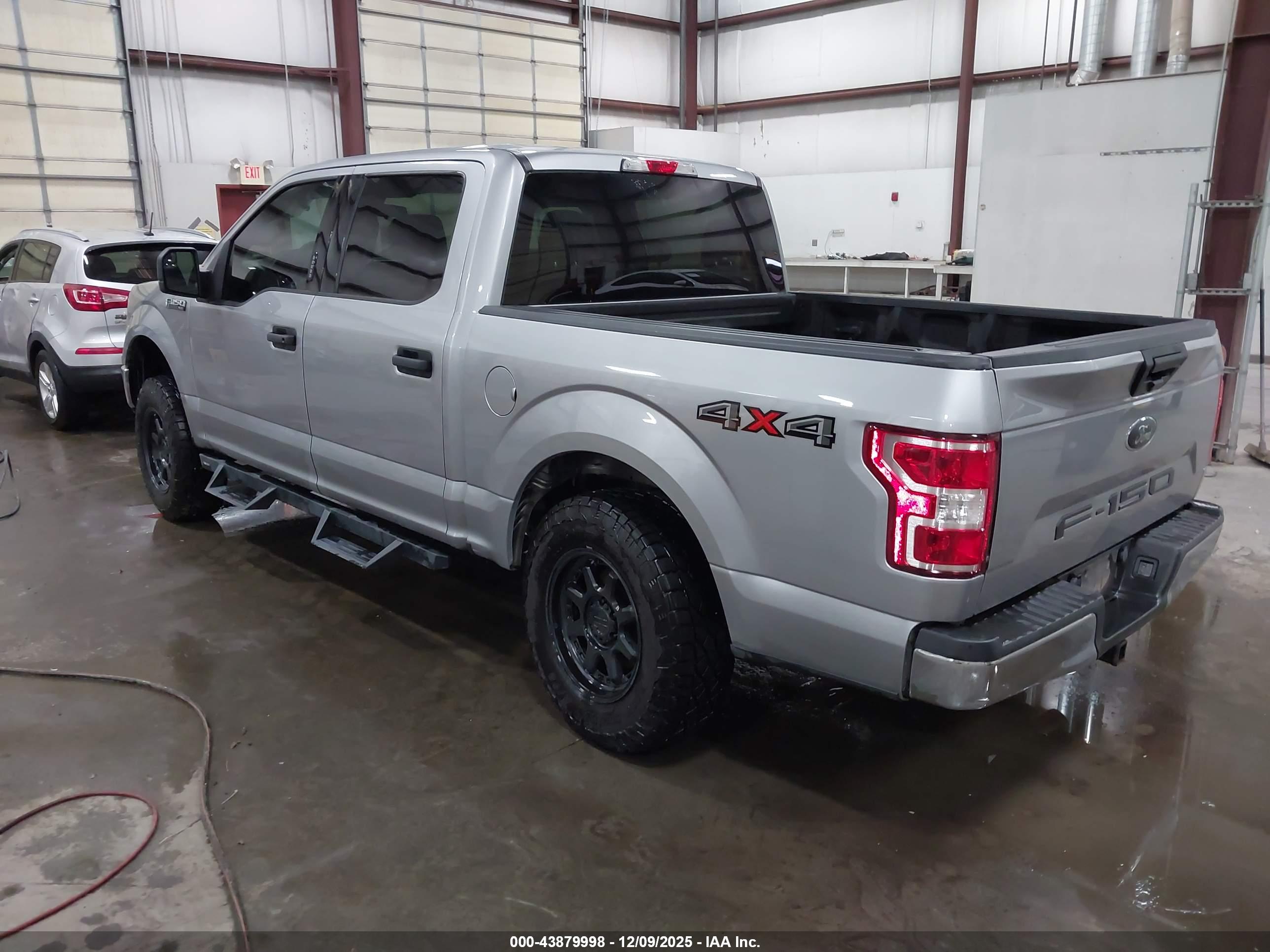FORD F-150 image 3