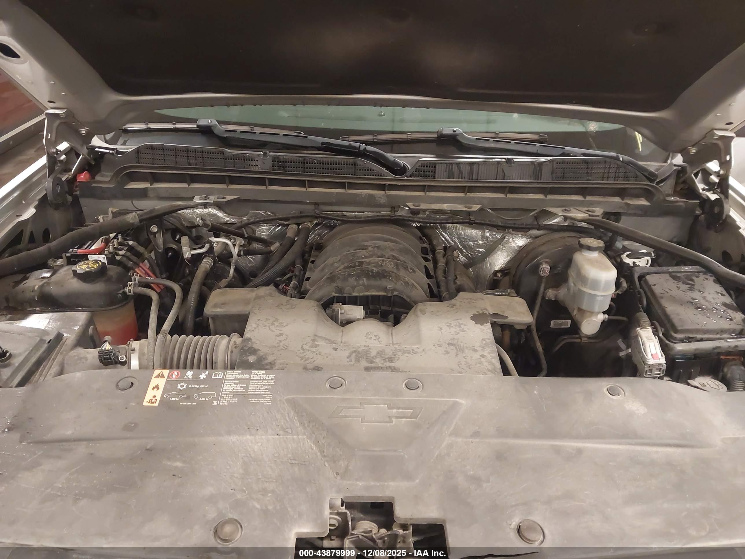CHEVROLET SILVERADO image 10