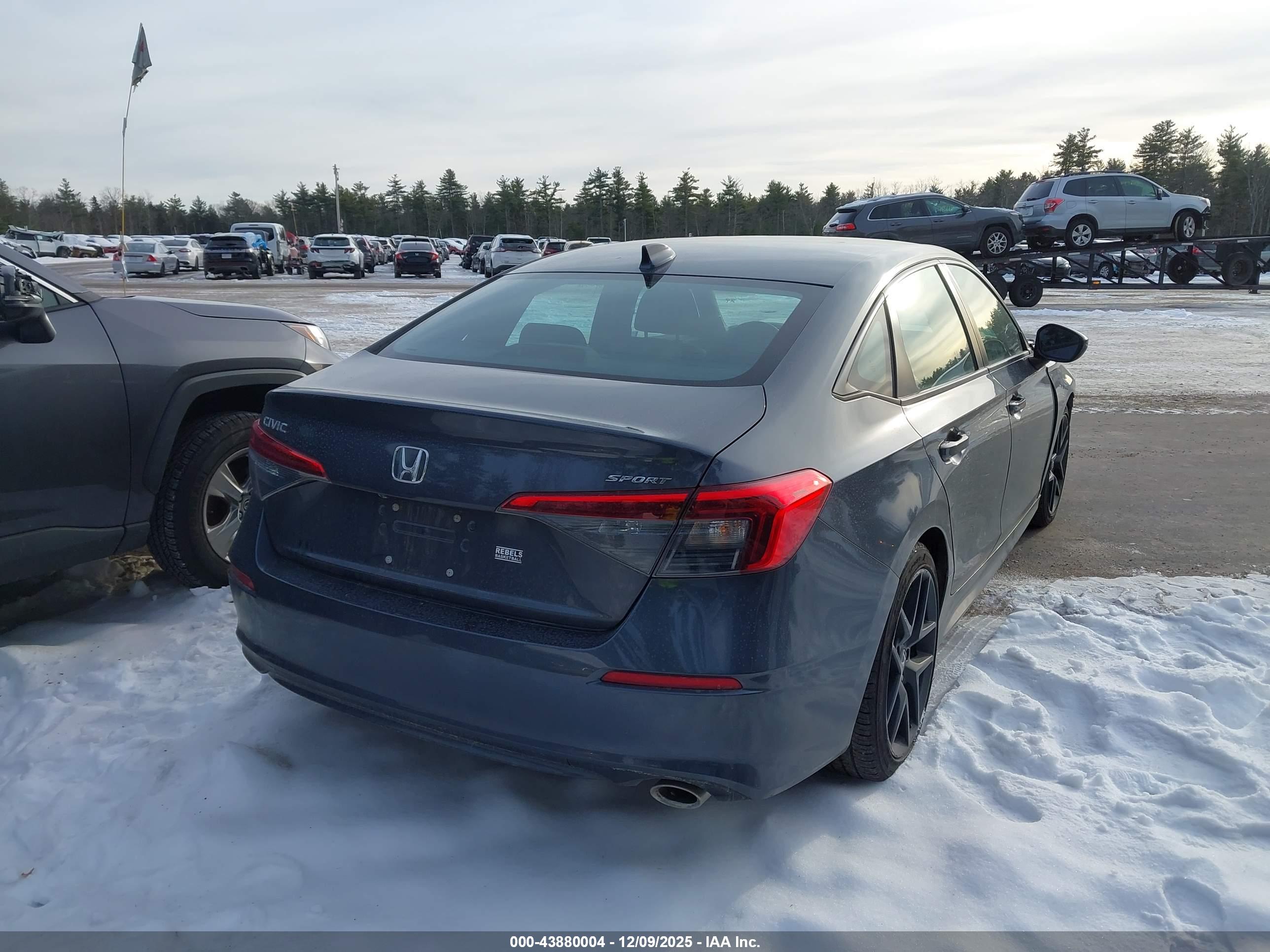 HONDA CIVIC image 4