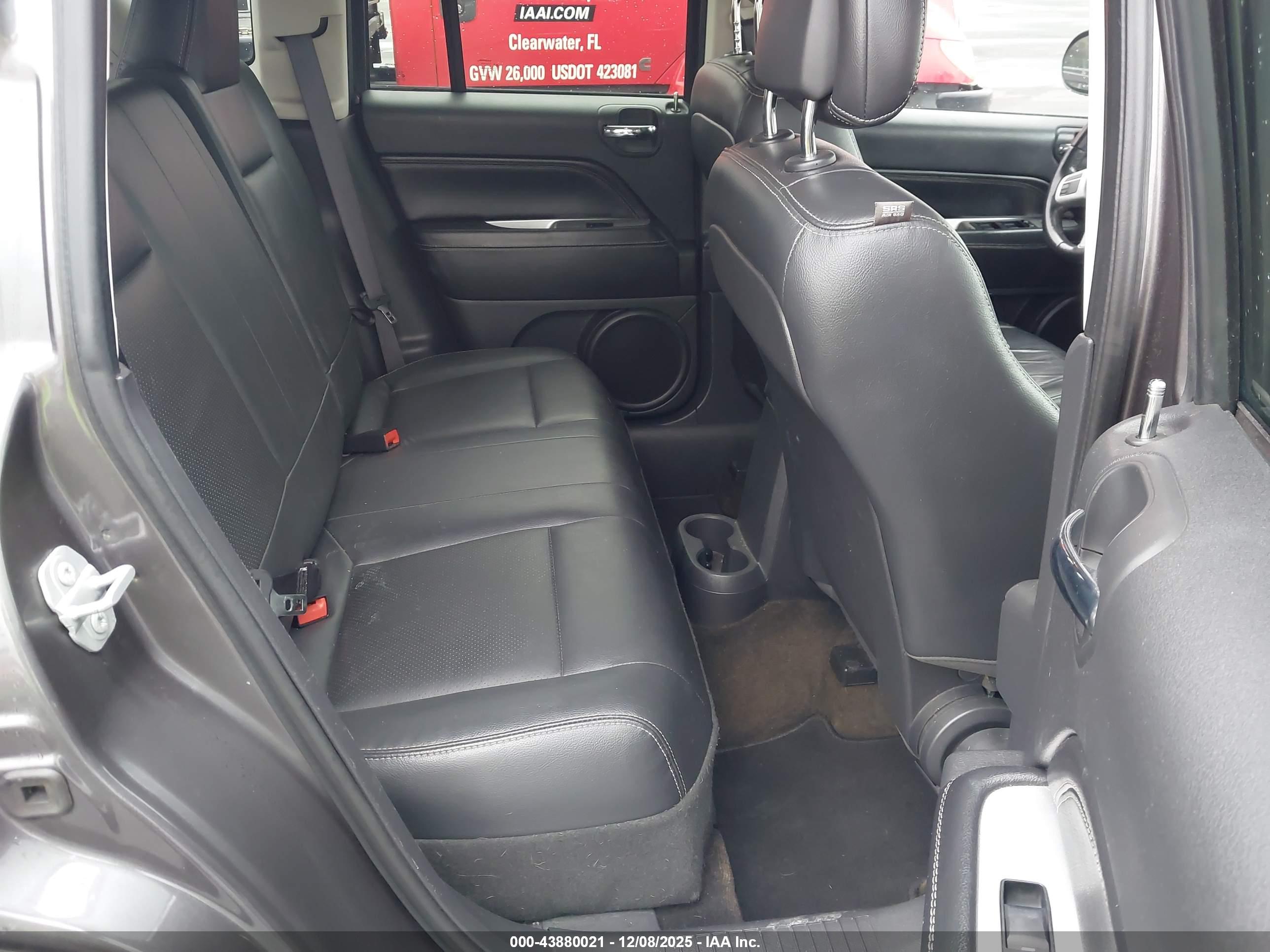 JEEP COMPASS image 8