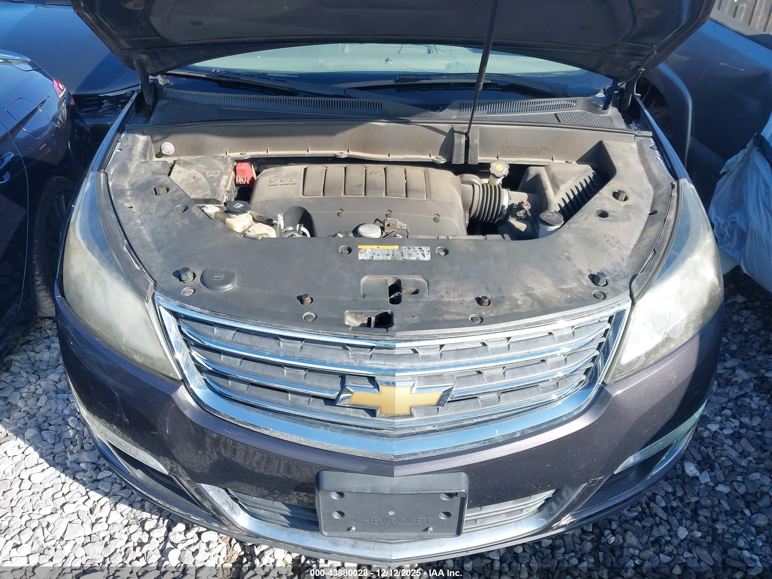 CHEVROLET TRAVERSE image 10