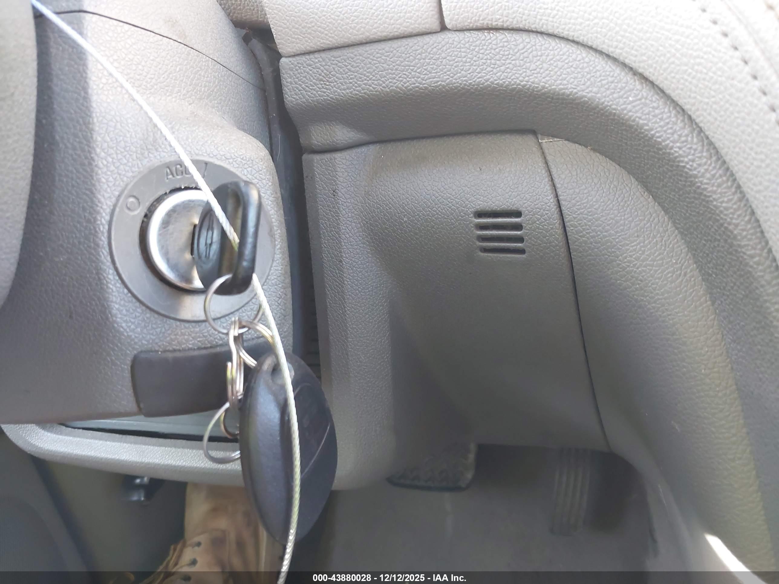 CHEVROLET TRAVERSE image 11