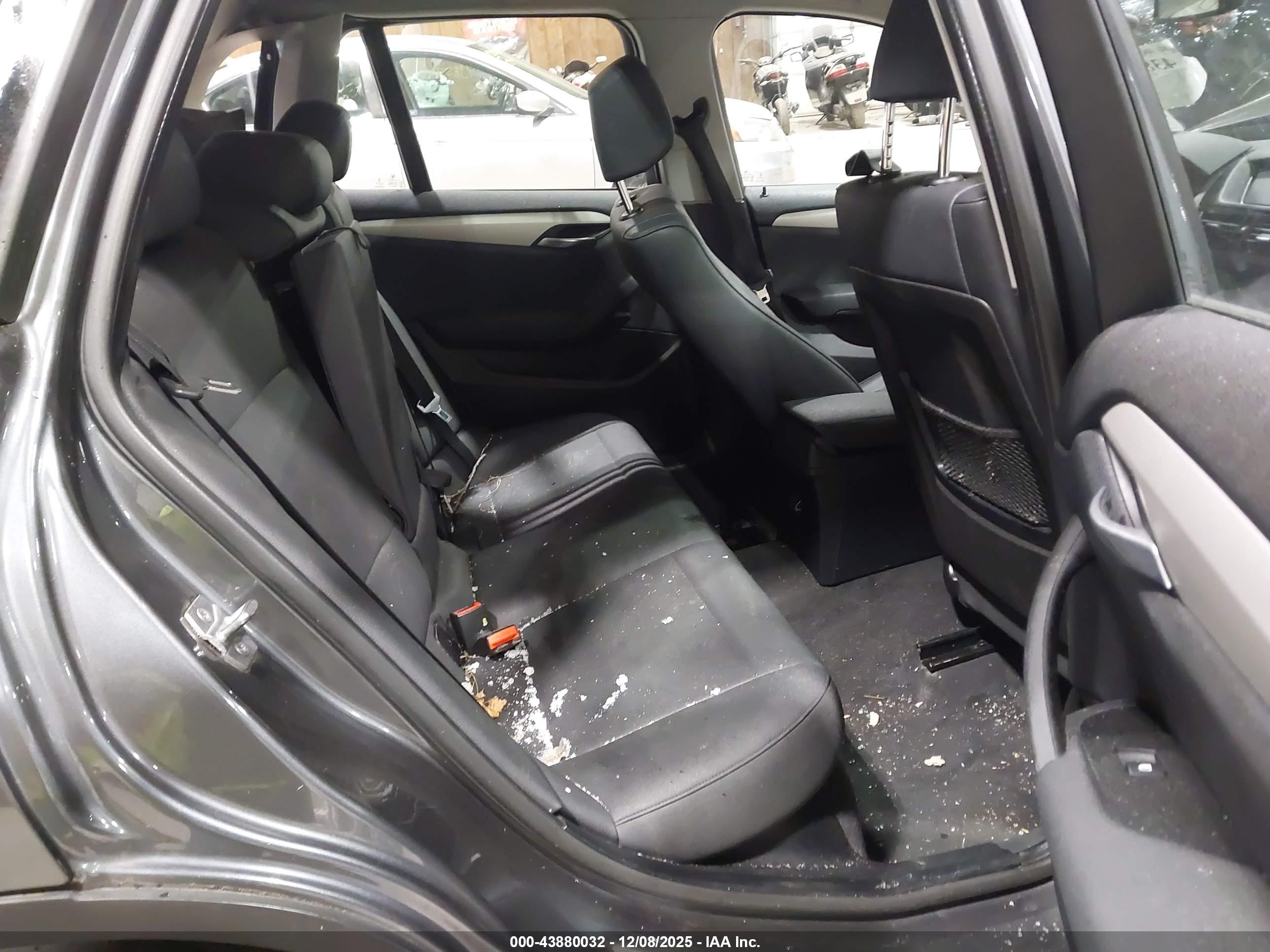 BMW X1 image 8
