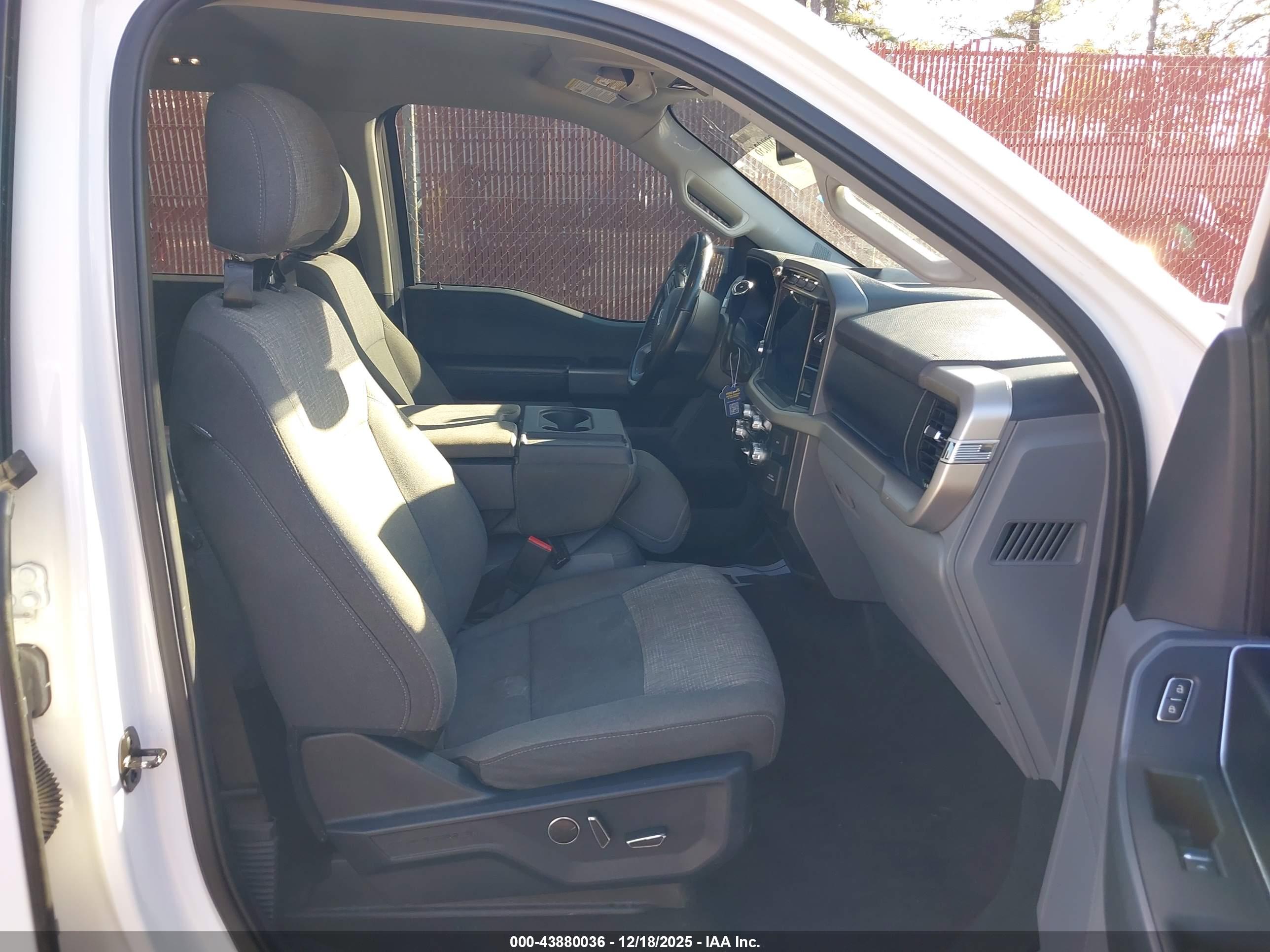FORD F-150 image 5