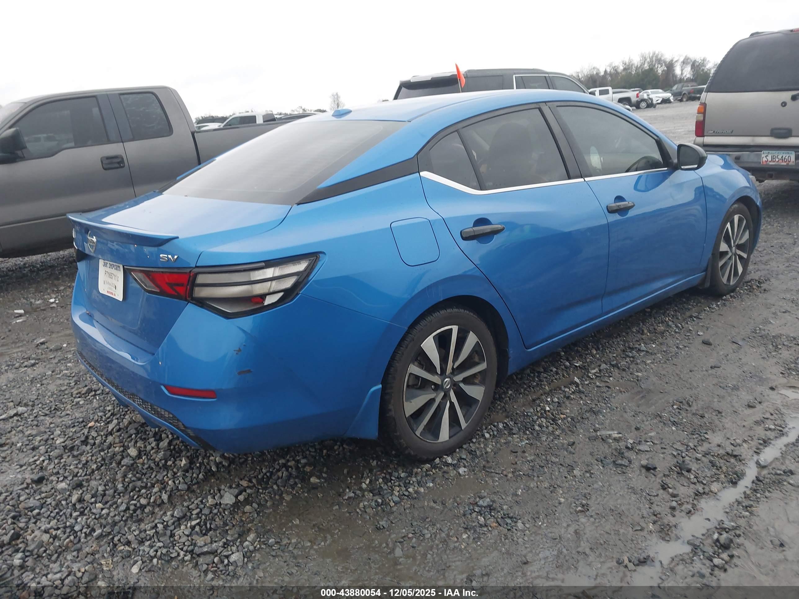 NISSAN SENTRA image 4