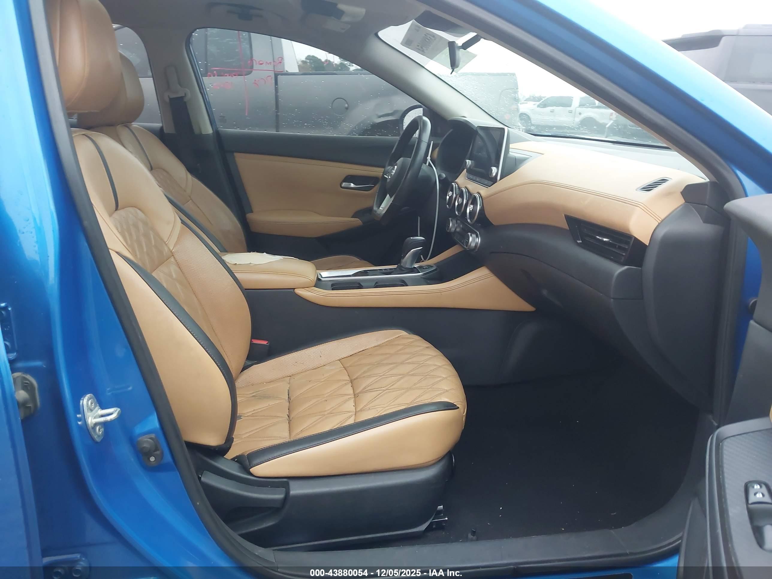 NISSAN SENTRA image 5