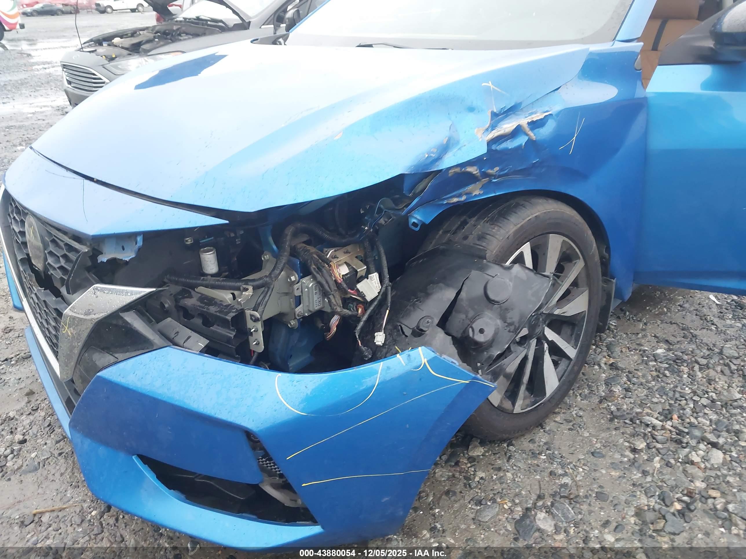 NISSAN SENTRA image 6