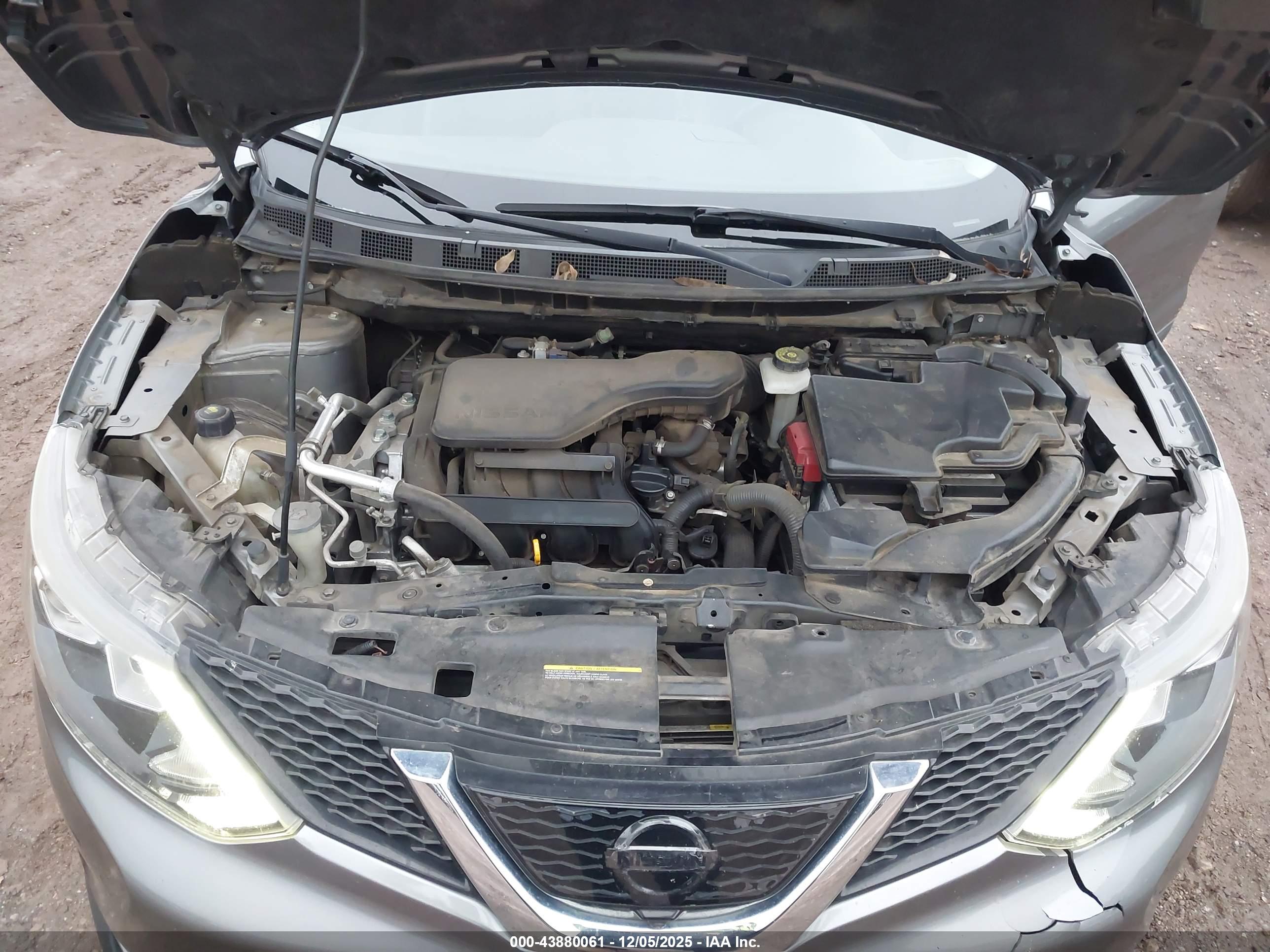 NISSAN ROGUE image 10