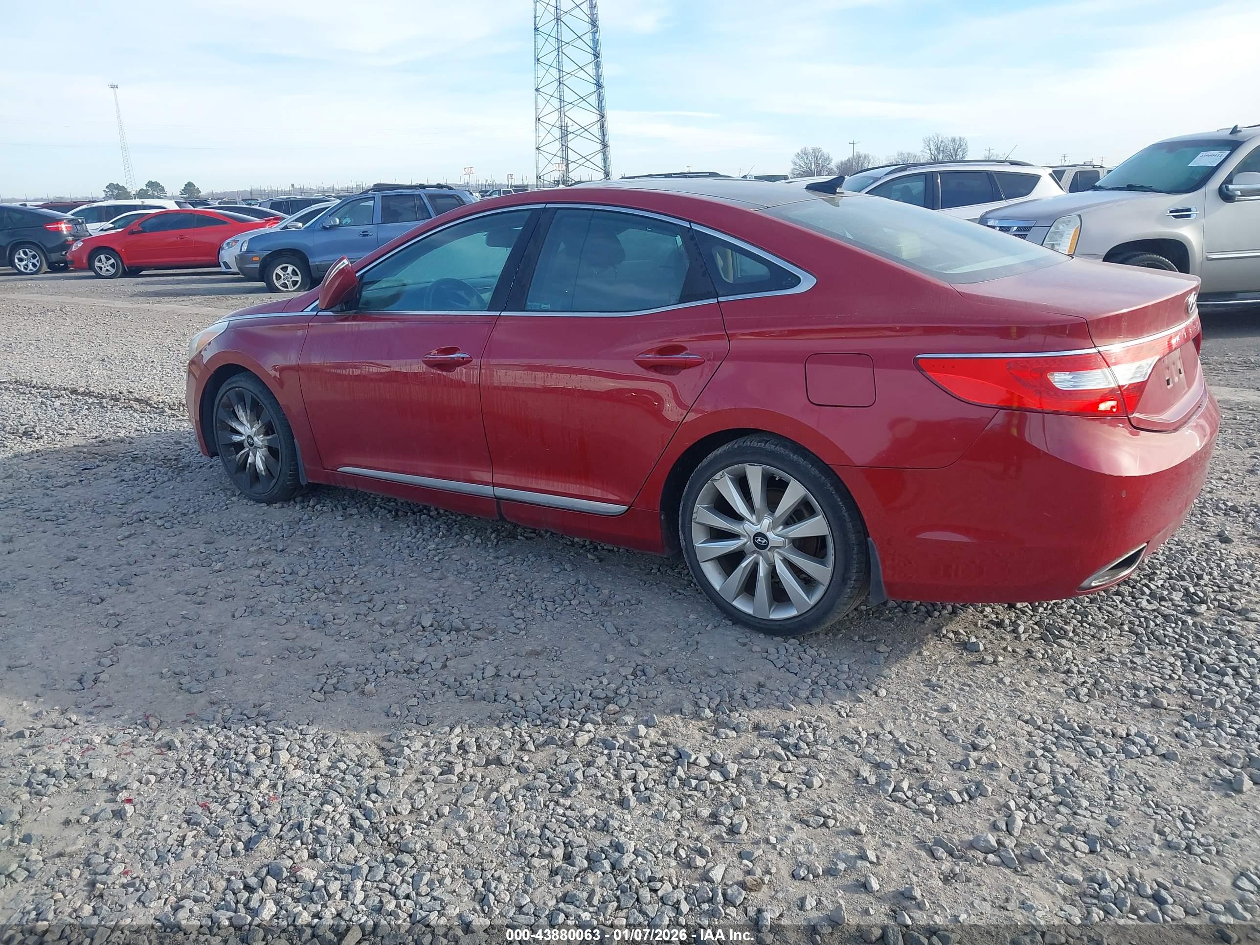 HYUNDAI AZERA image 3