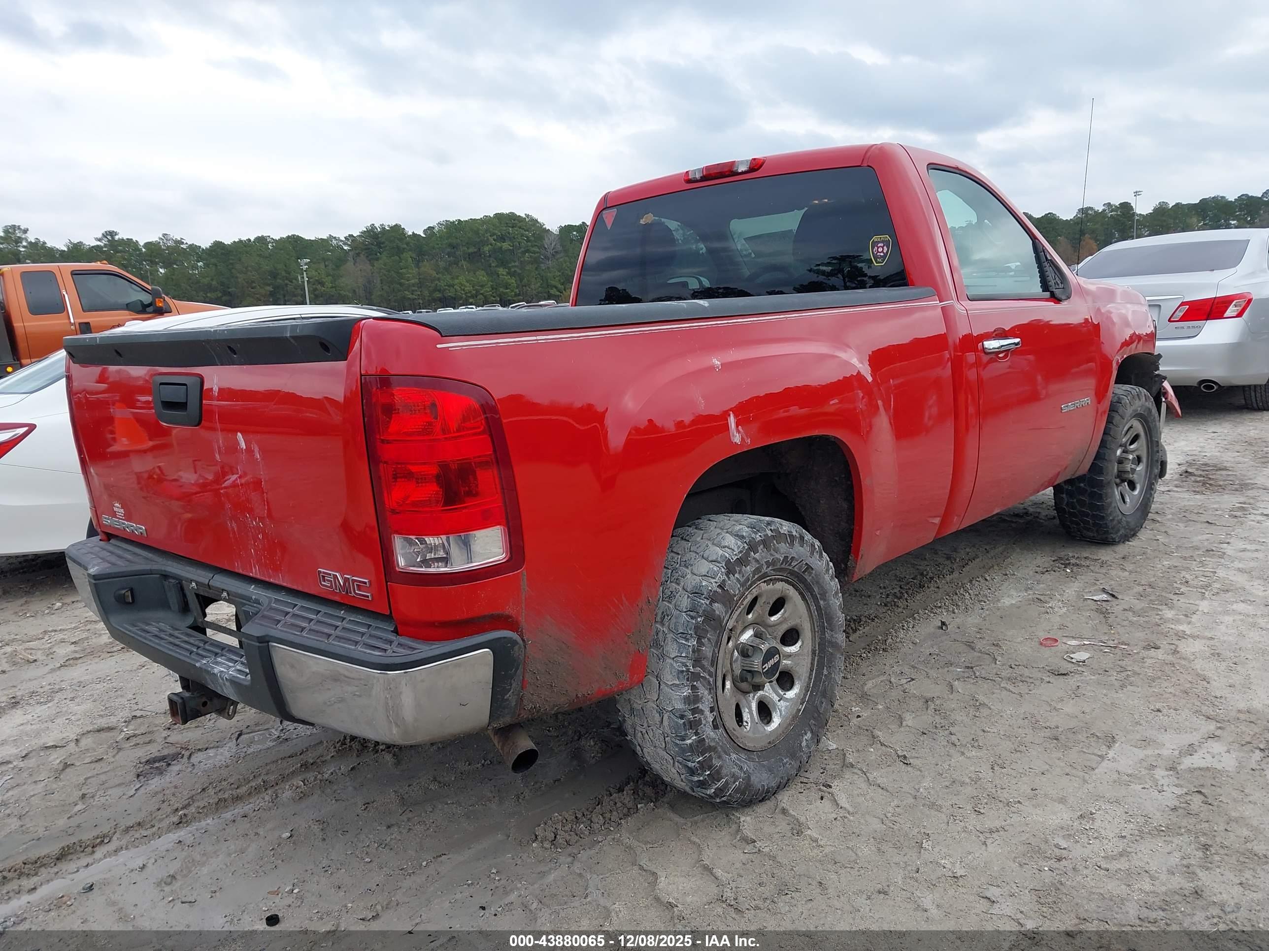 GMC SIERRA image 4