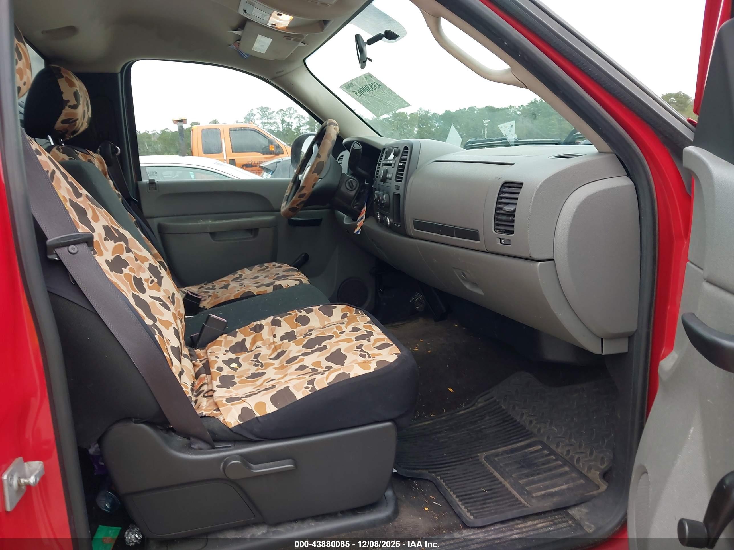 GMC SIERRA image 5