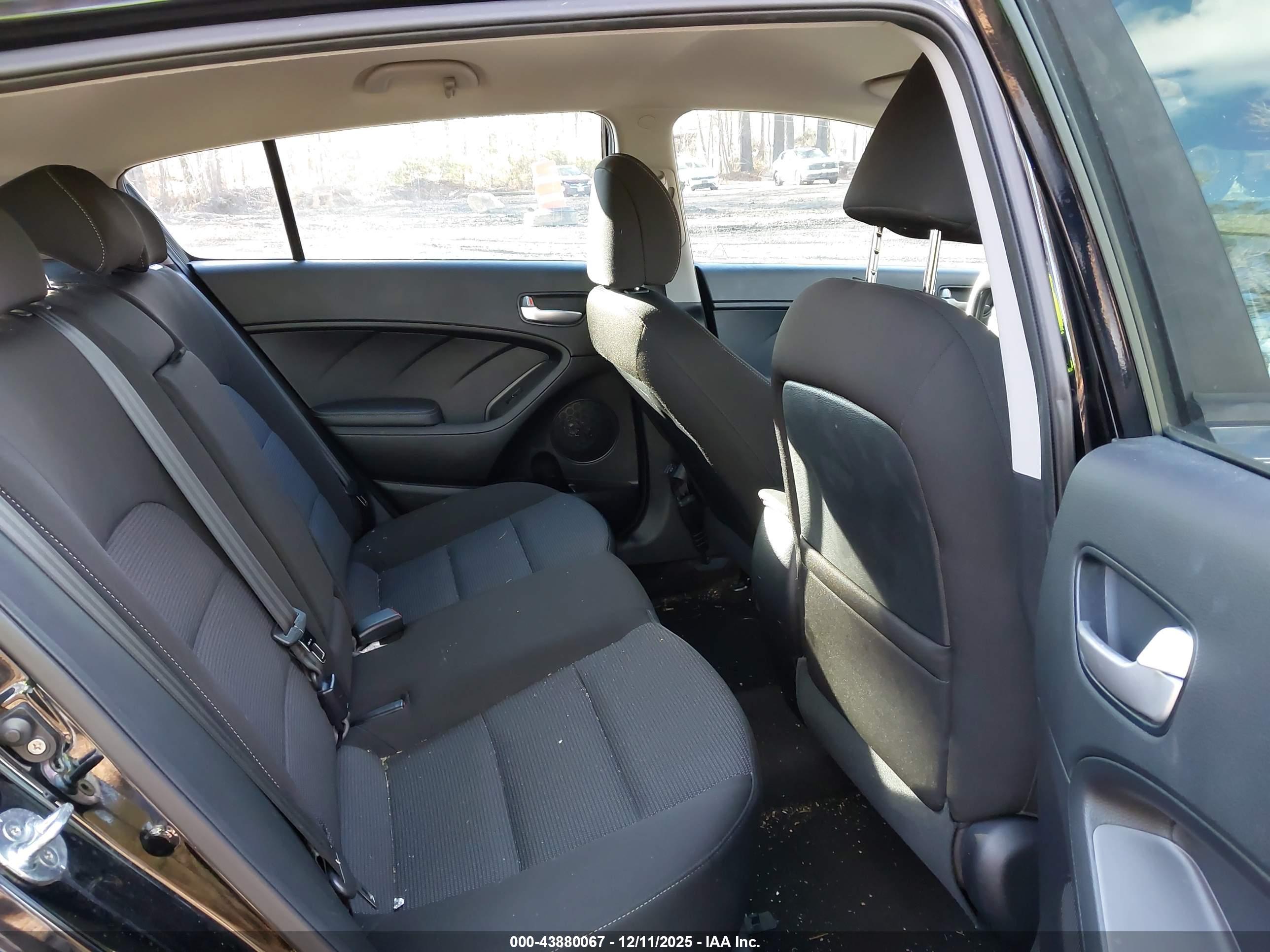 KIA FORTE image 8