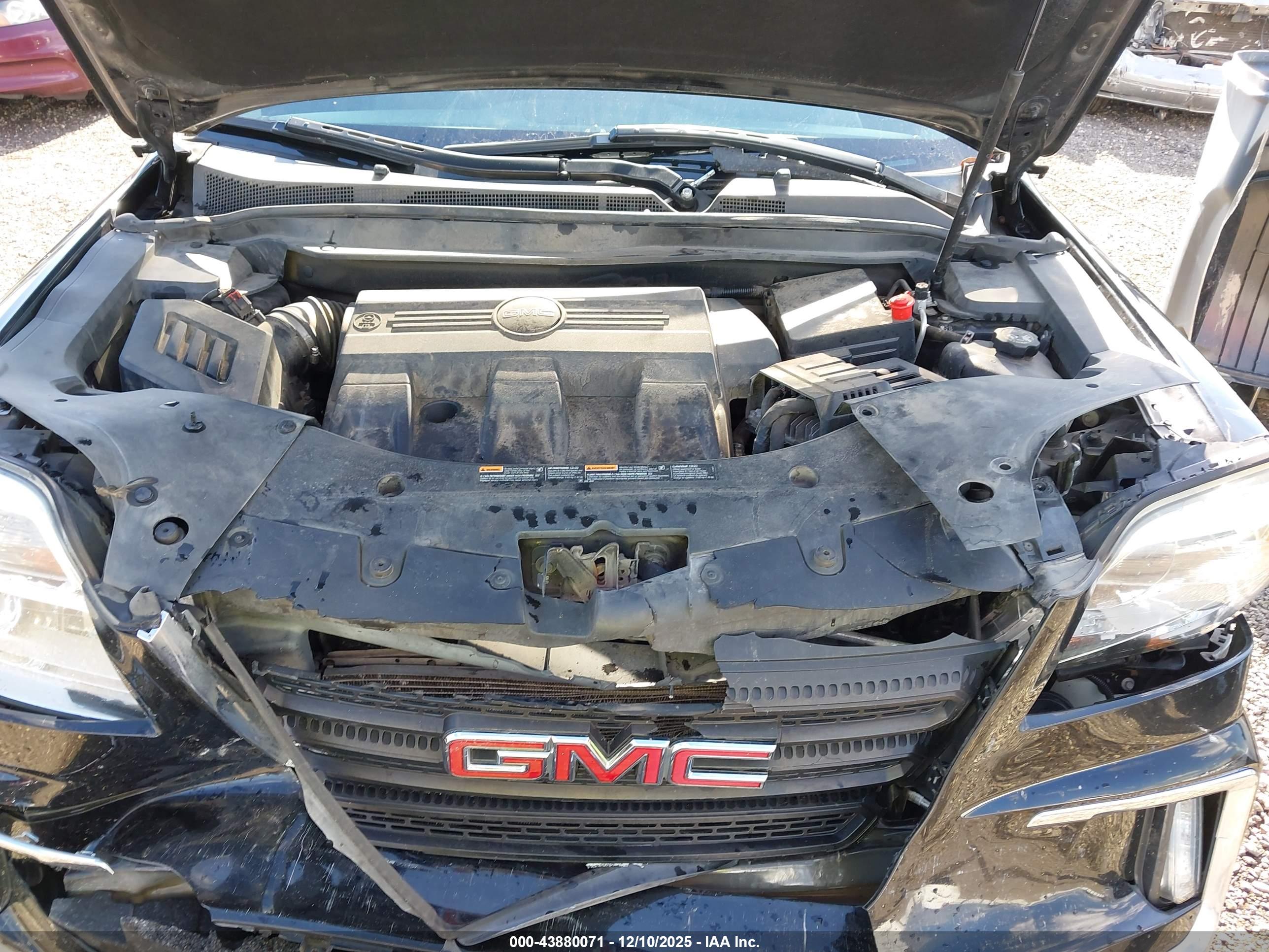GMC TERRAIN image 10
