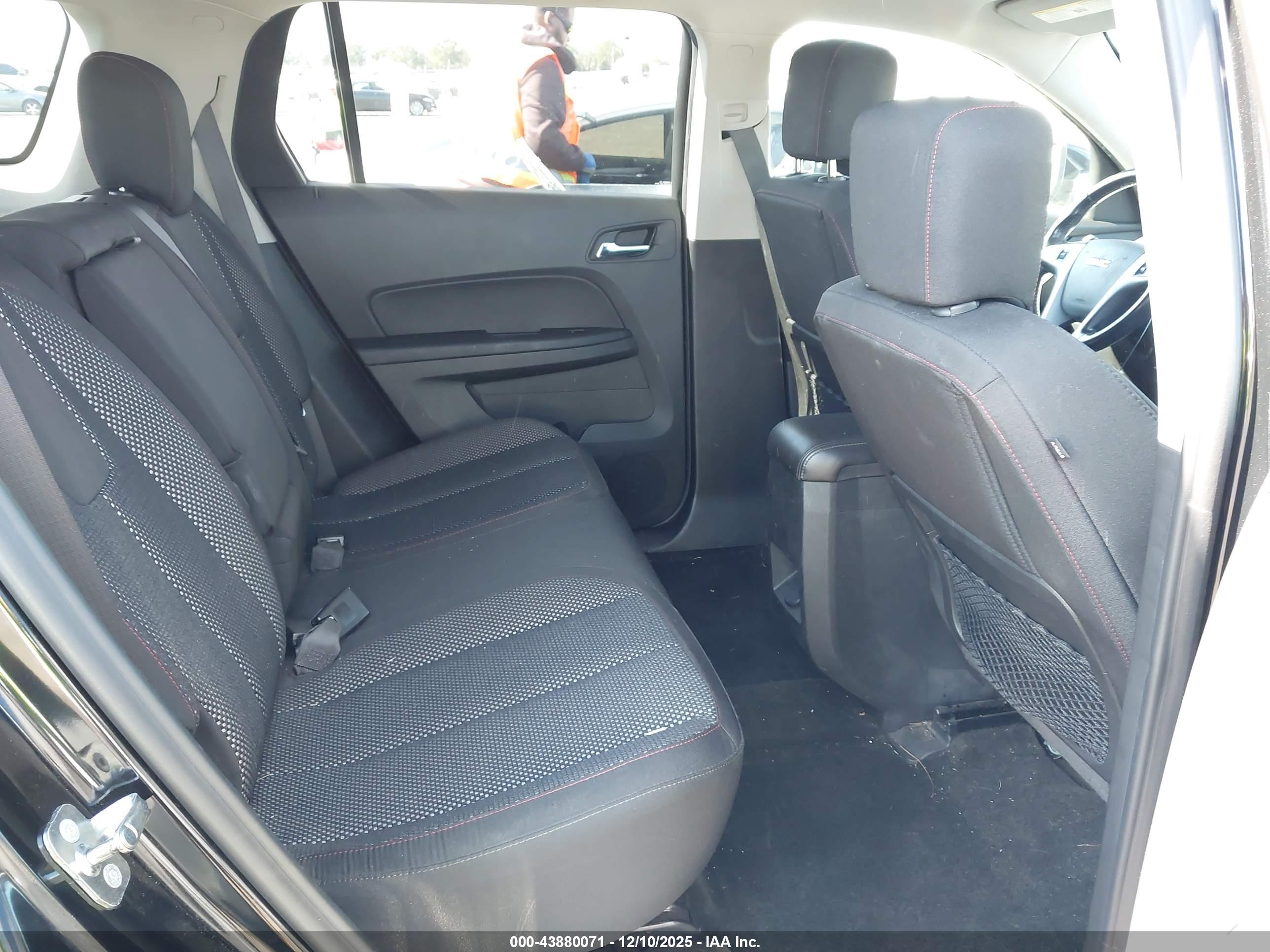 GMC TERRAIN image 8
