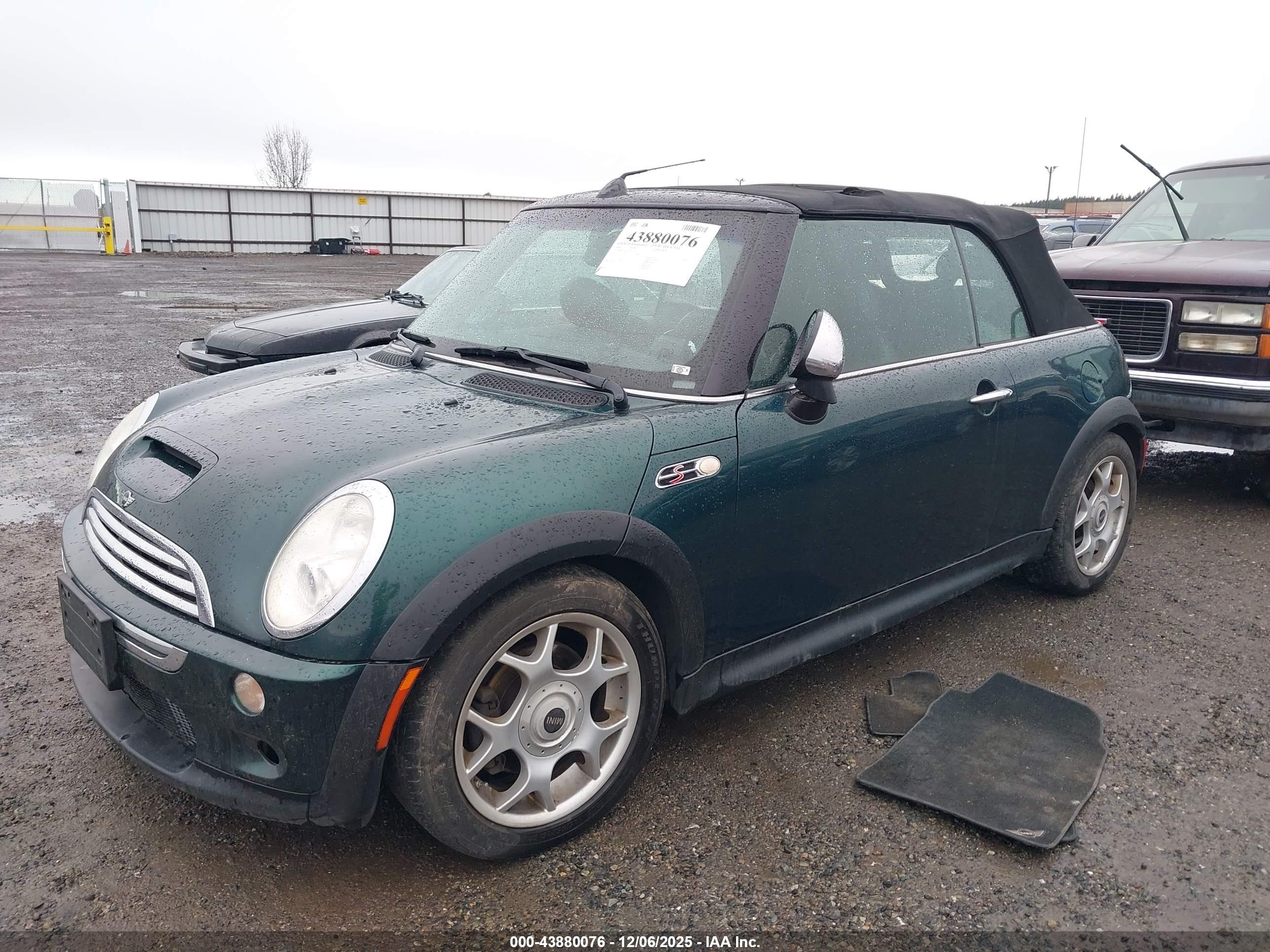 MINI COOPER image 2