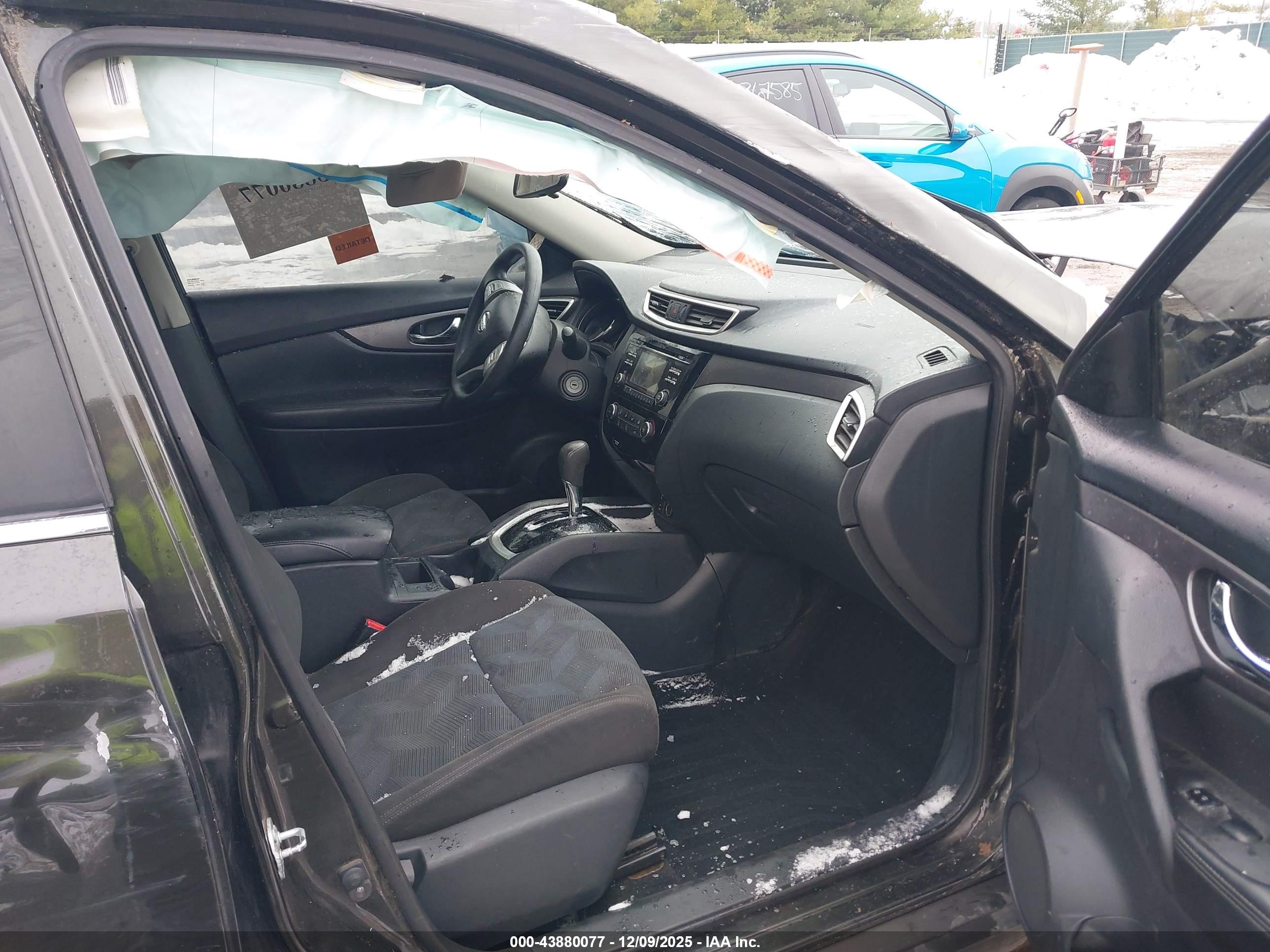 NISSAN ROGUE image 5