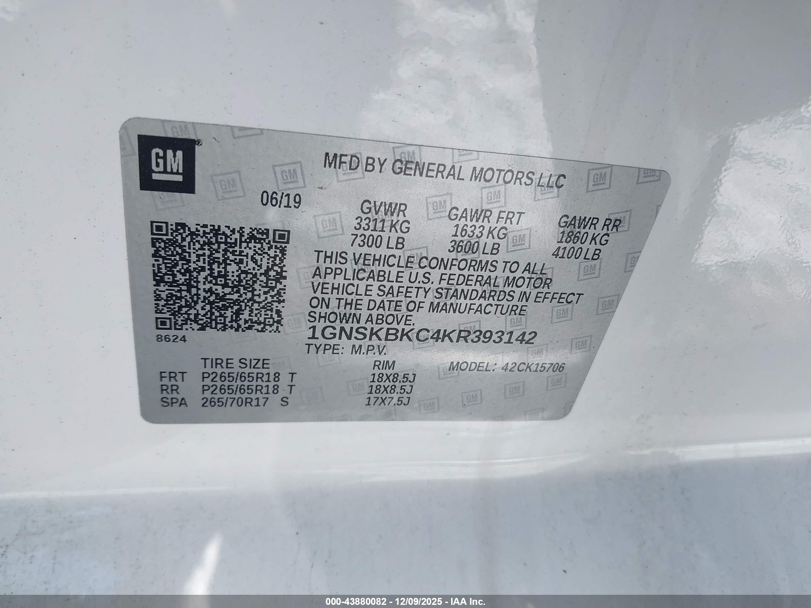 CHEVROLET TAHOE image 9