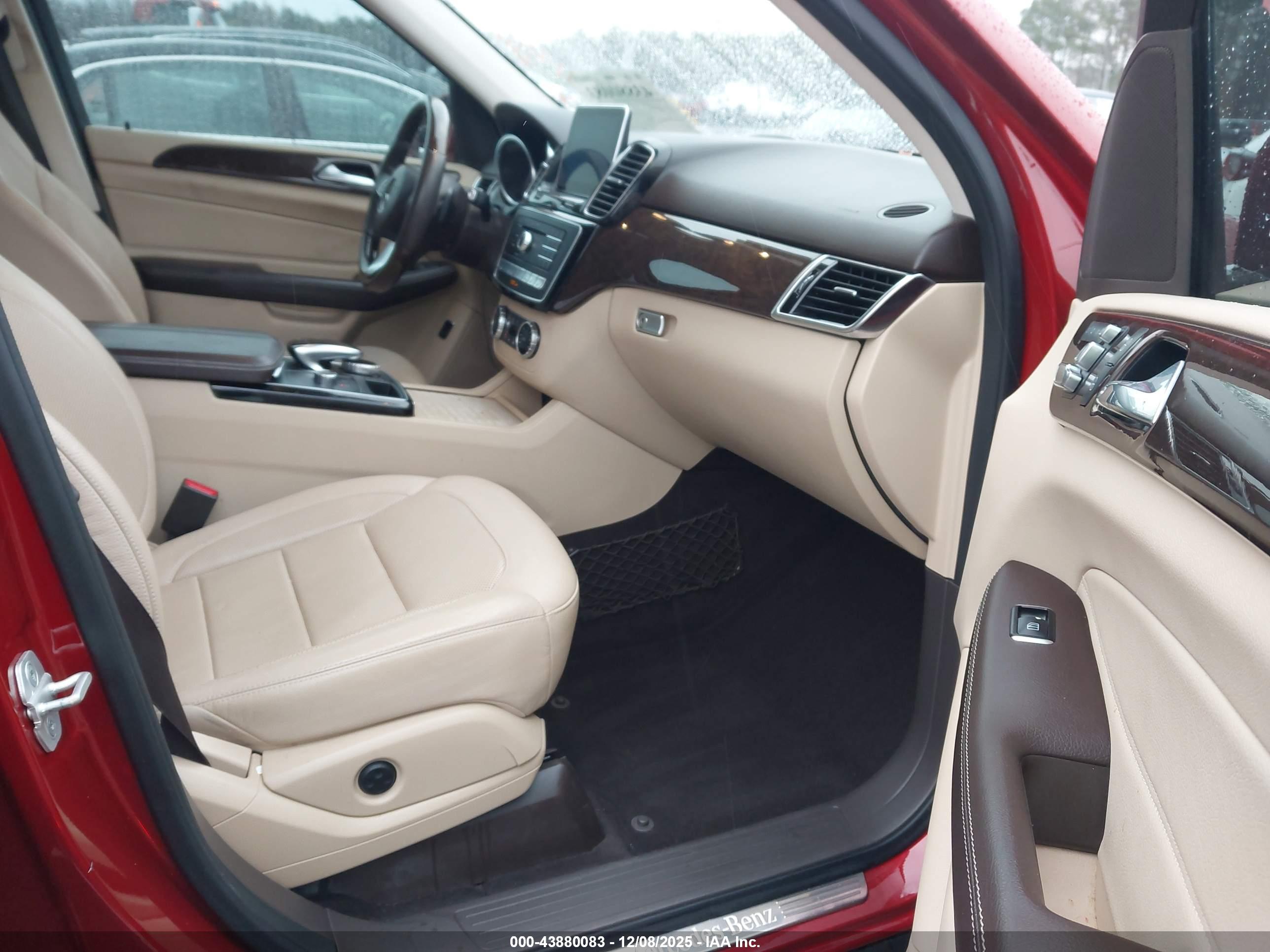 MERCEDES-BENZ GLE image 5