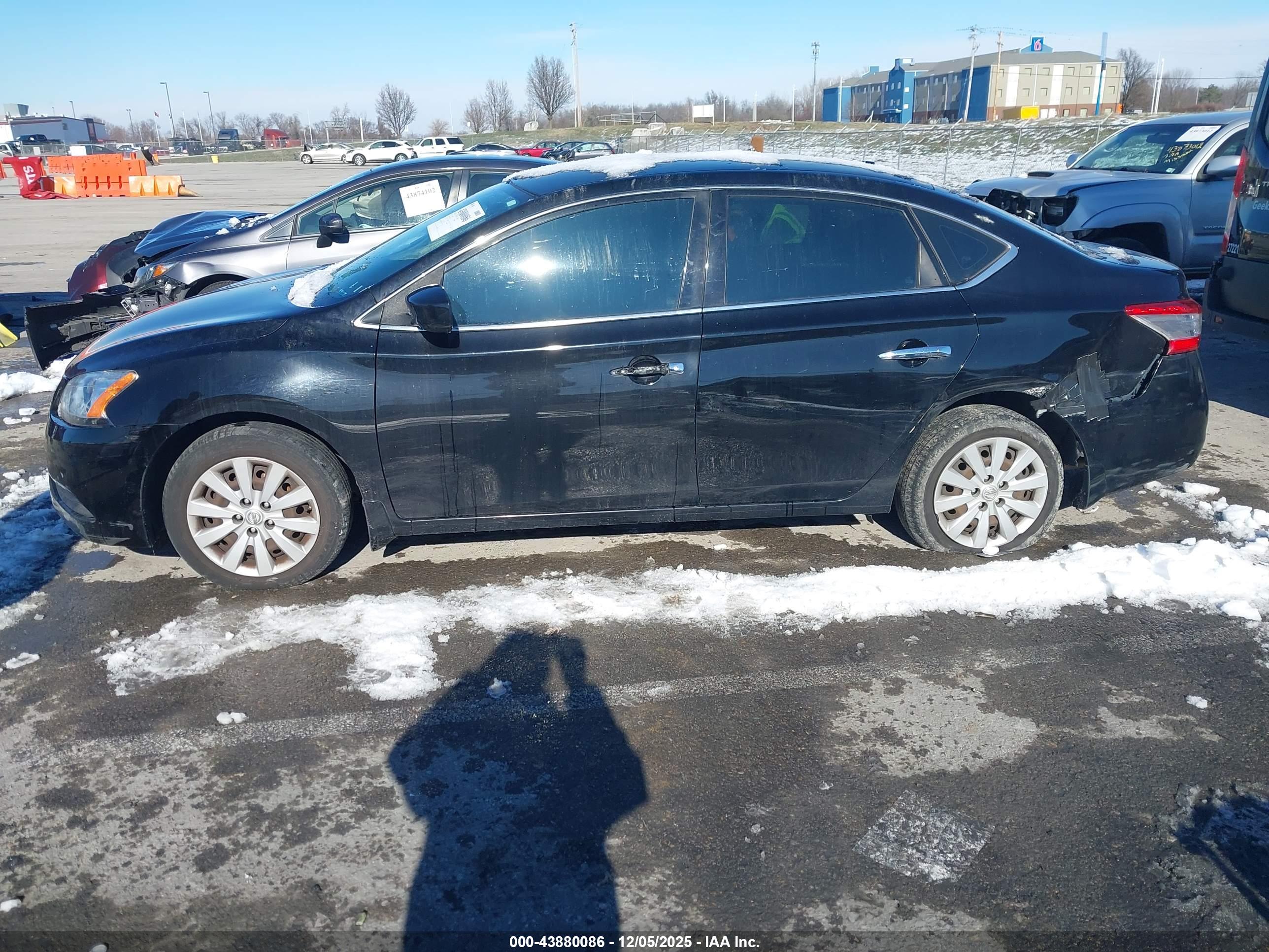 NISSAN SENTRA image 6