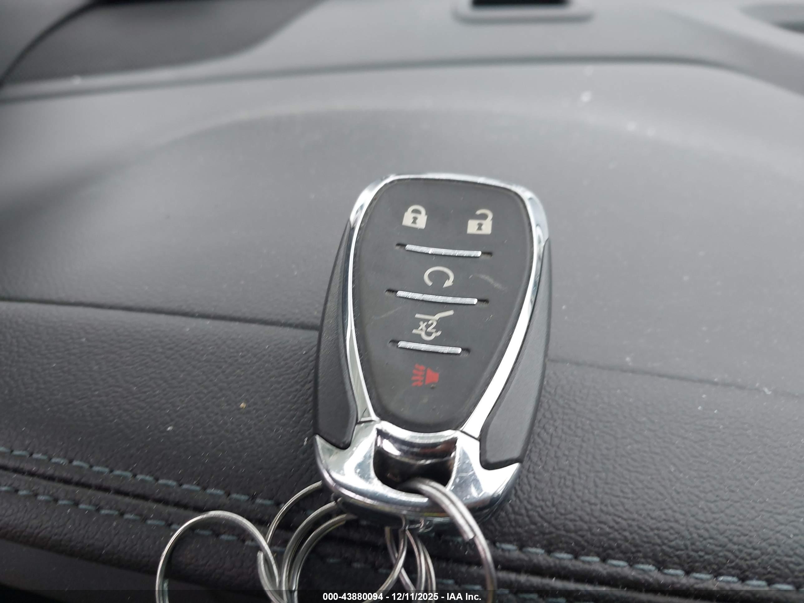 CHEVROLET BLAZER image 11