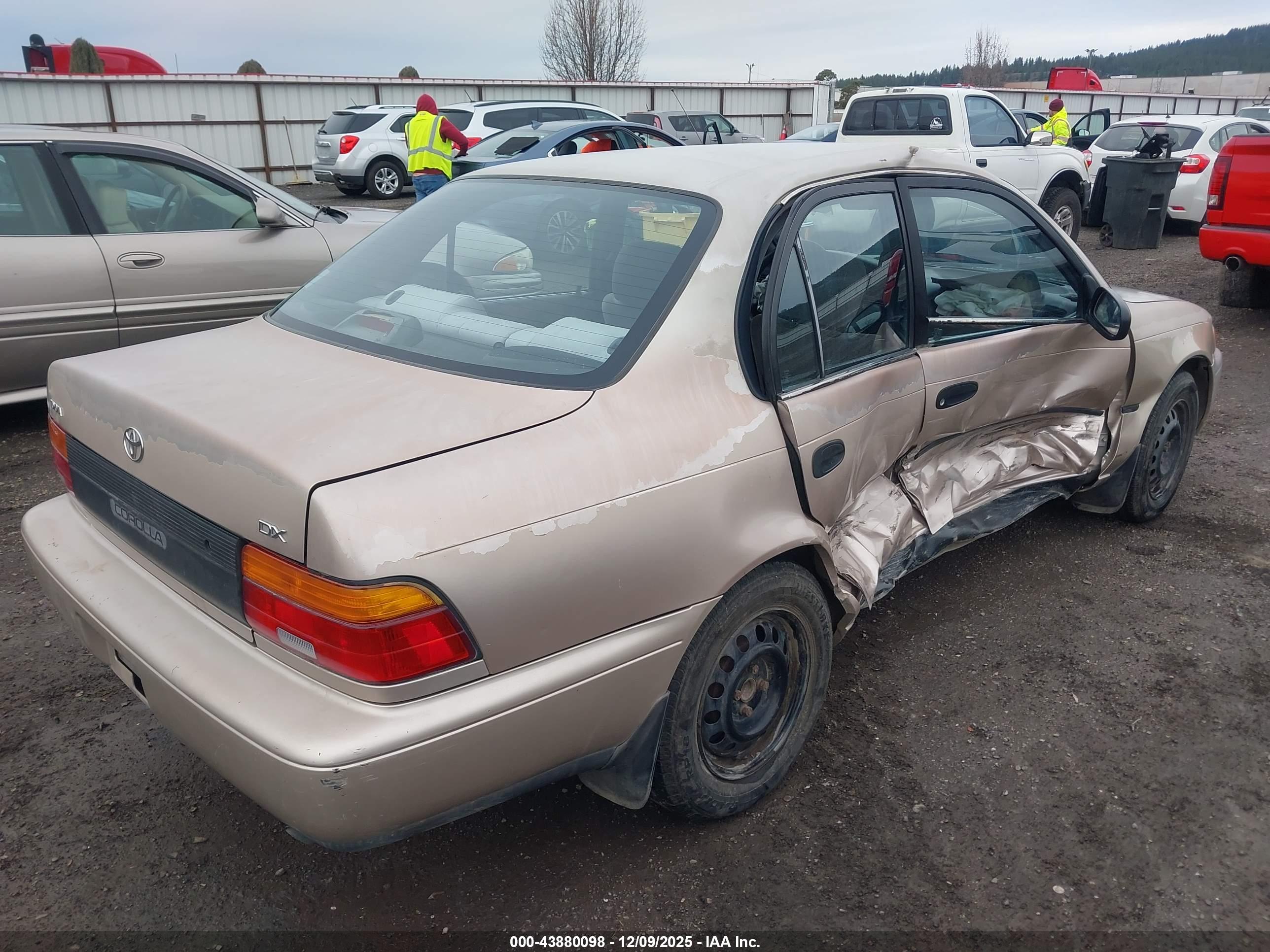 TOYOTA COROLLA image 4