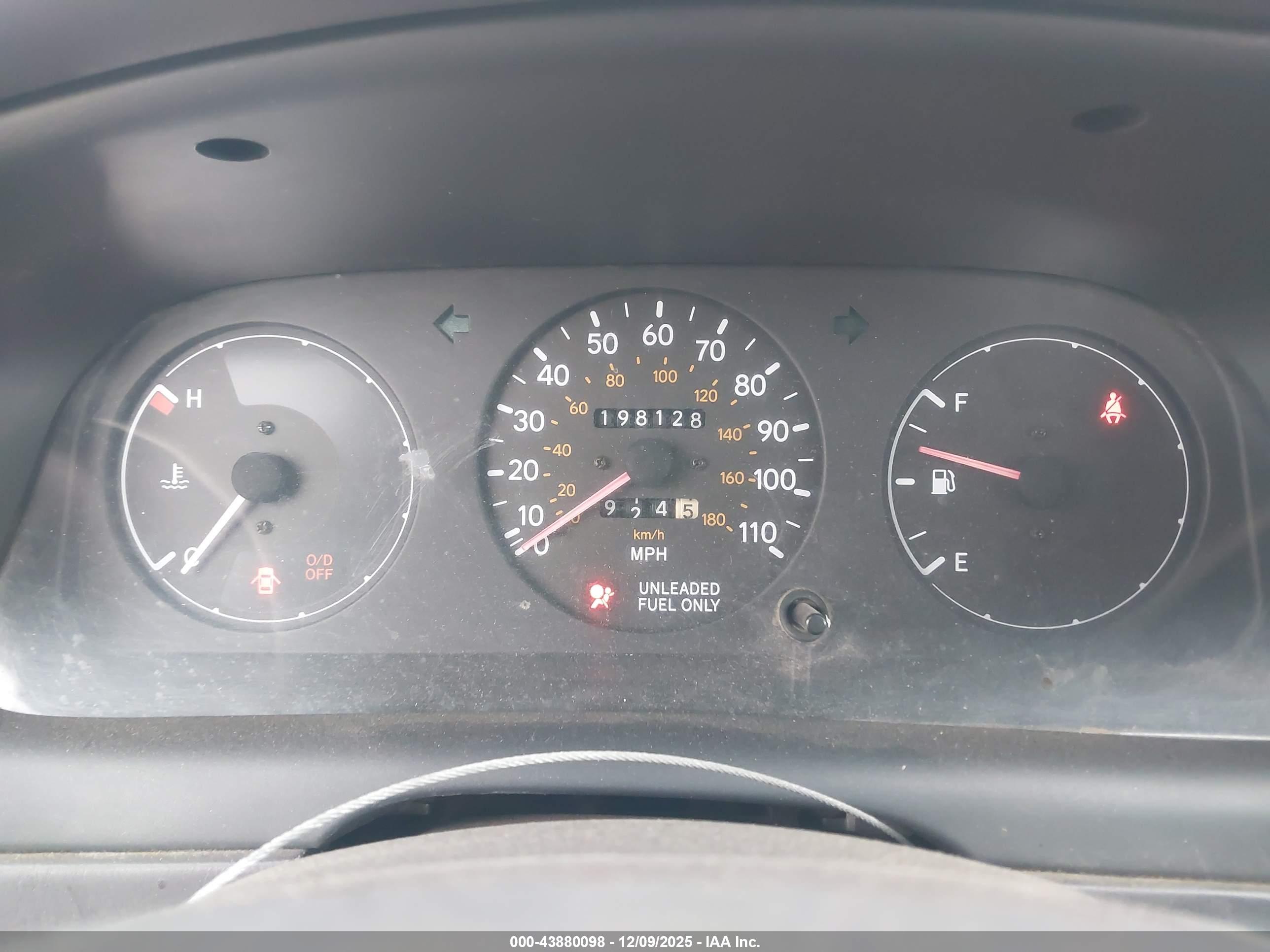 TOYOTA COROLLA image 7