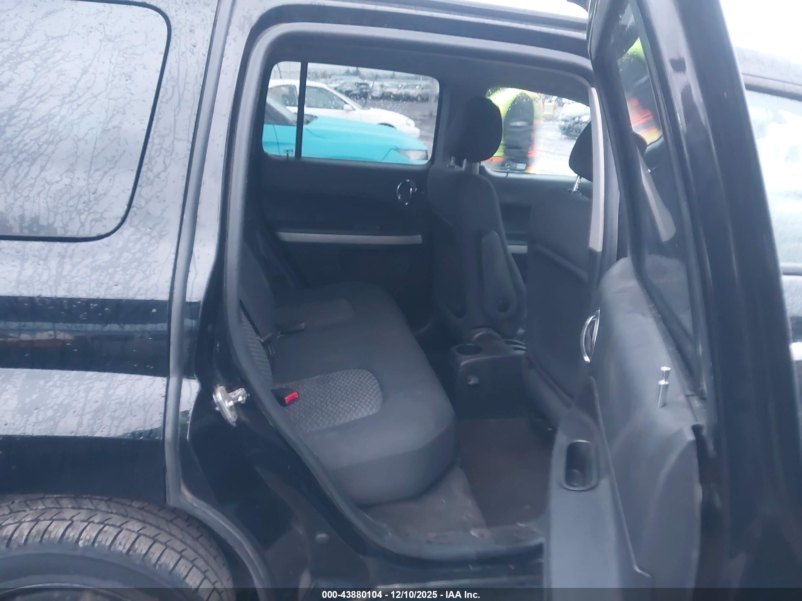 CHEVROLET HHR image 8