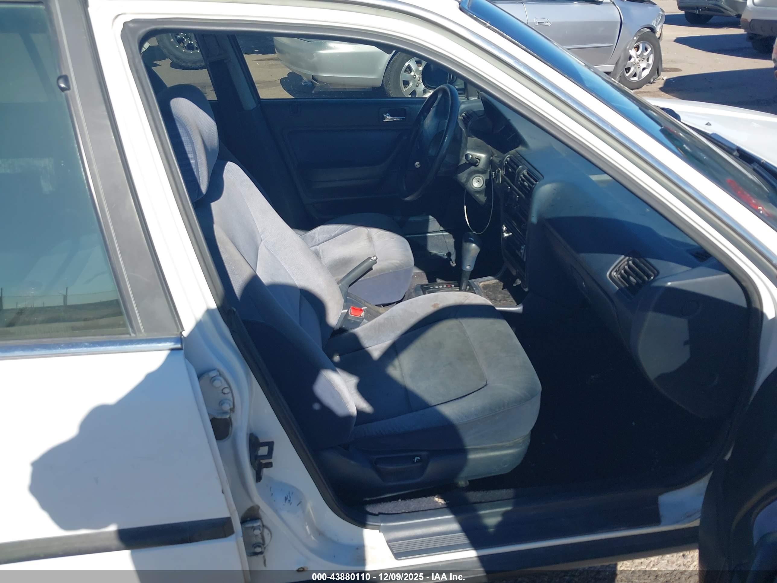 HONDA ACCORD image 5