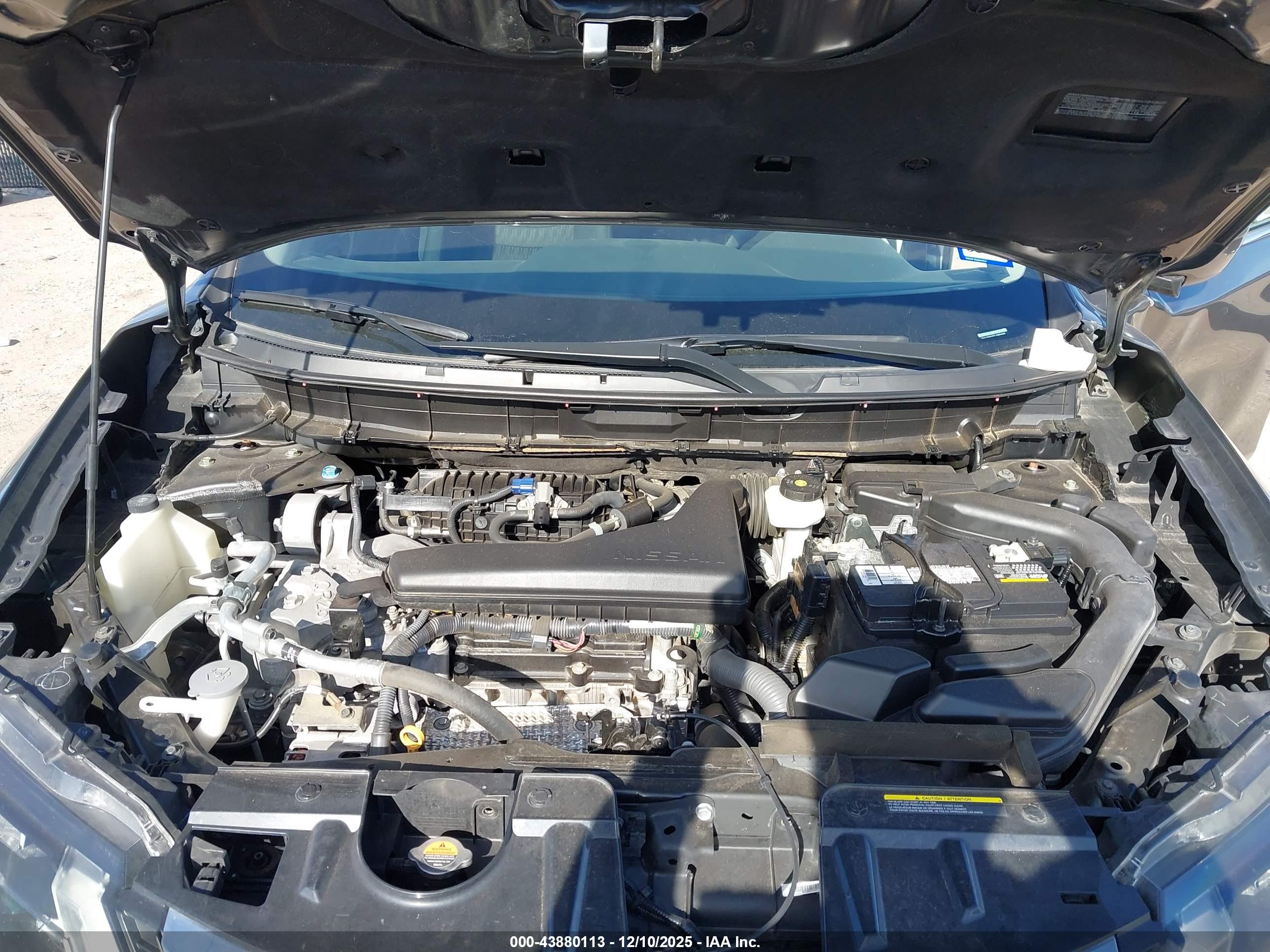 NISSAN ROGUE image 10