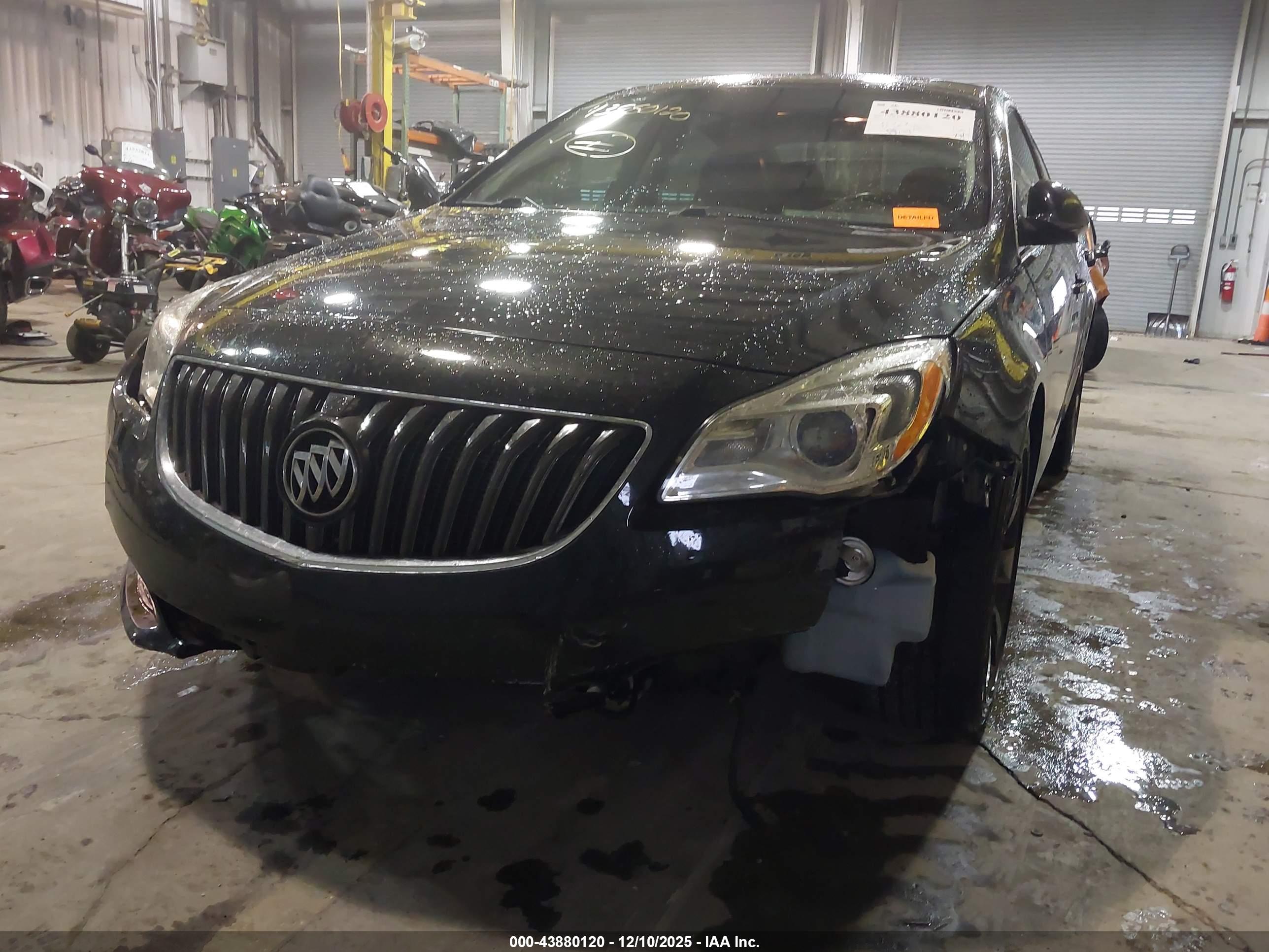 BUICK REGAL image 6