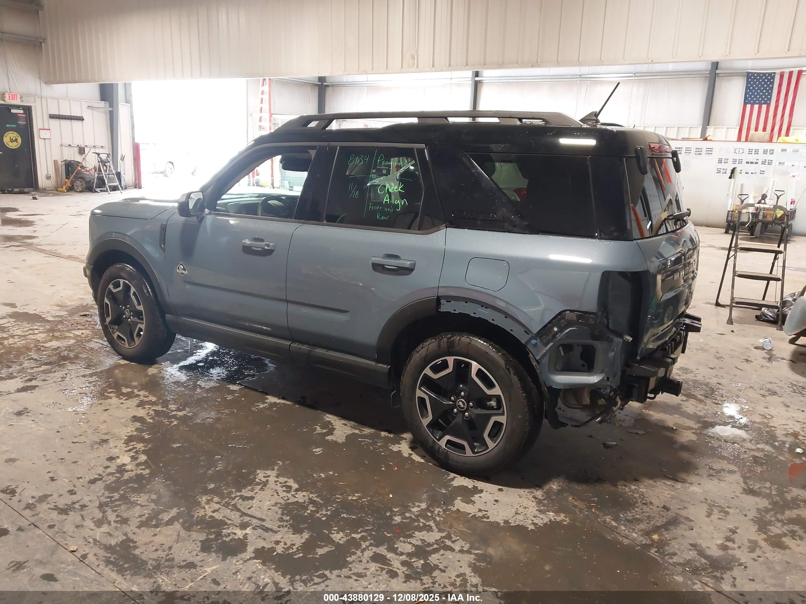 FORD BRONCO image 3