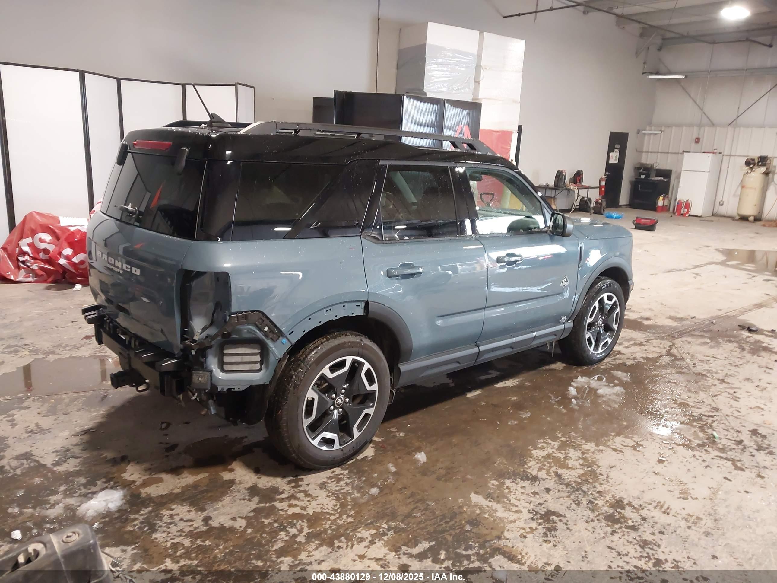 FORD BRONCO image 4