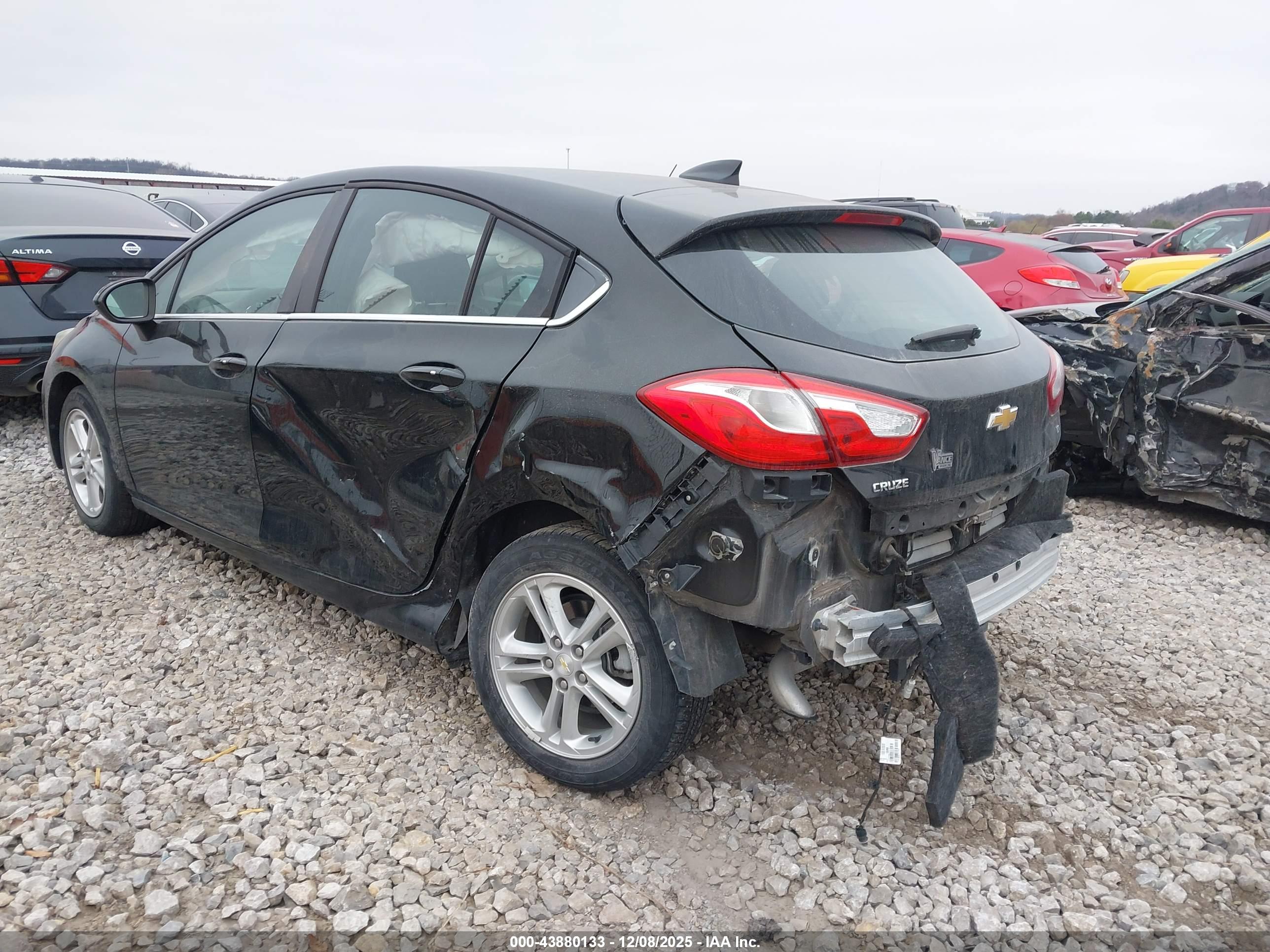 CHEVROLET CRUZE image 3