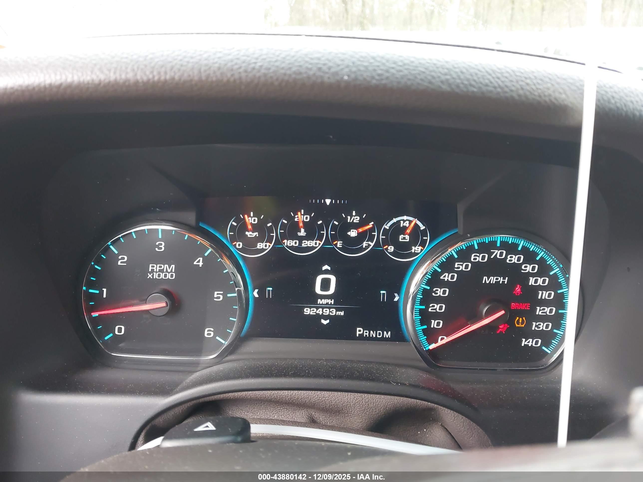 CHEVROLET TAHOE image 7